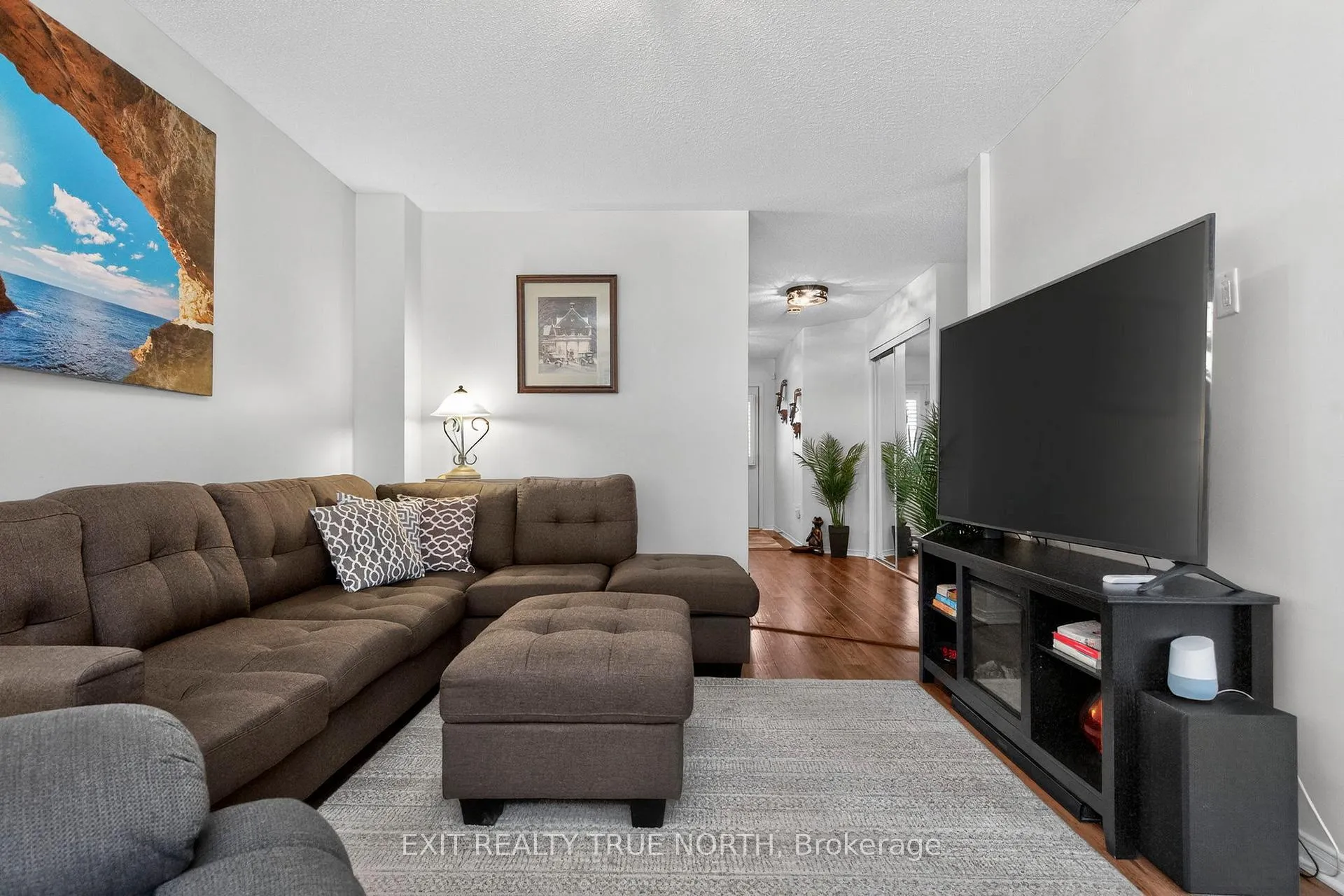 Photo 12 of 172 Courtney Crescent, Barrie, Painswick South — HOMEH