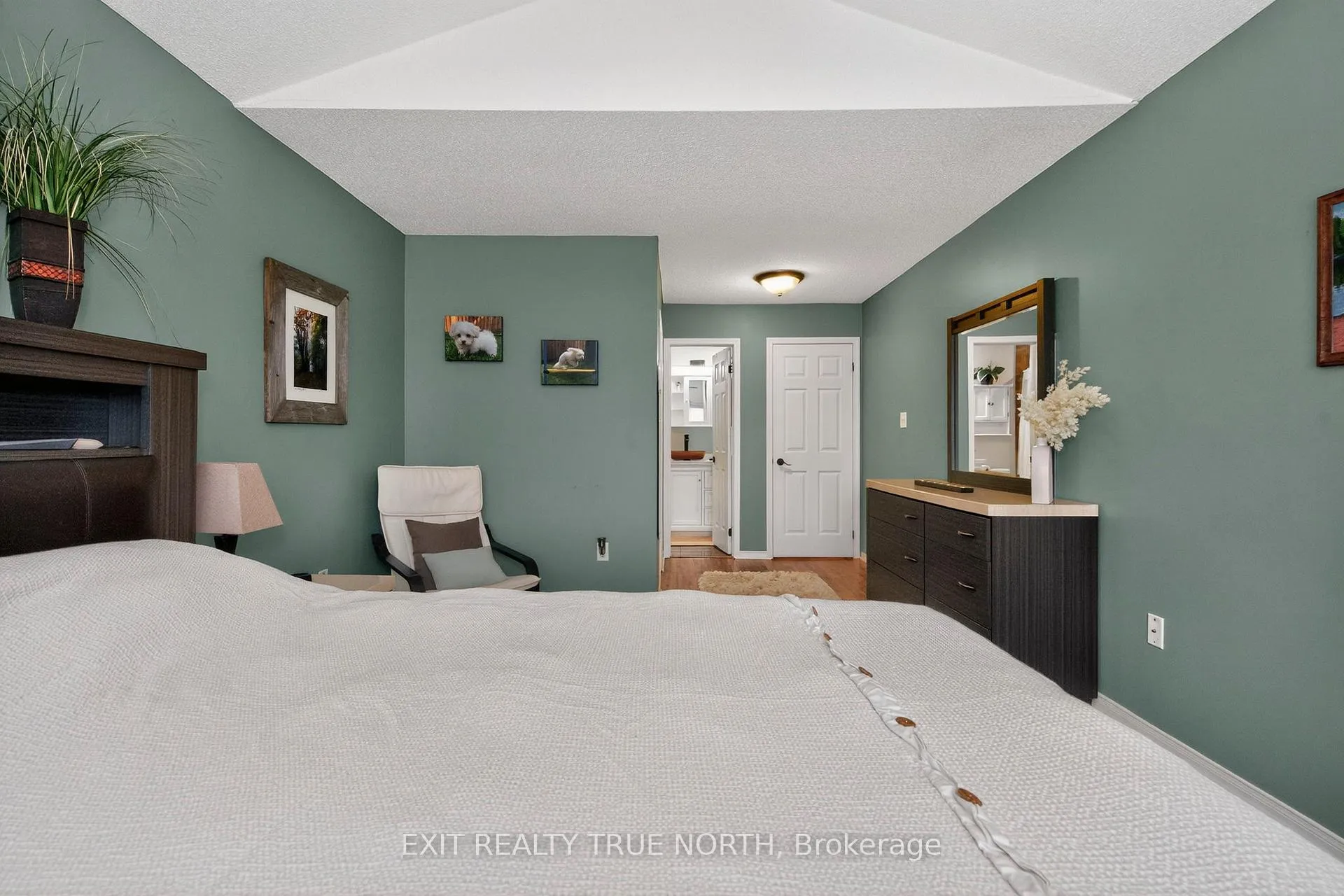 Photo 22 of 172 Courtney Crescent, Barrie, Painswick South — HOMEH