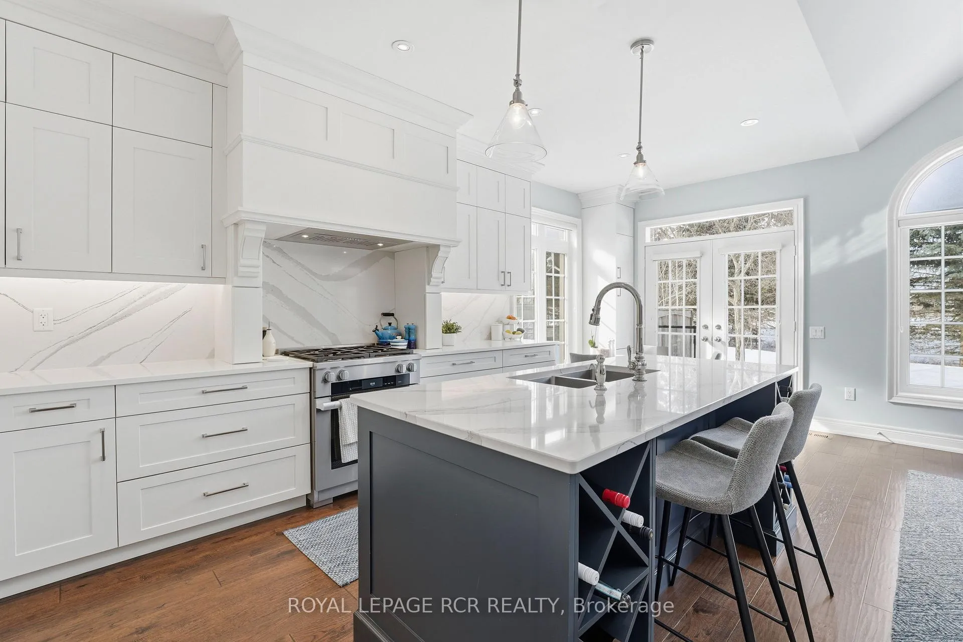 Photo 9 of Unit 107, 16 Bonnell Crescent, Aurora, Aurora Estates — HOMEH