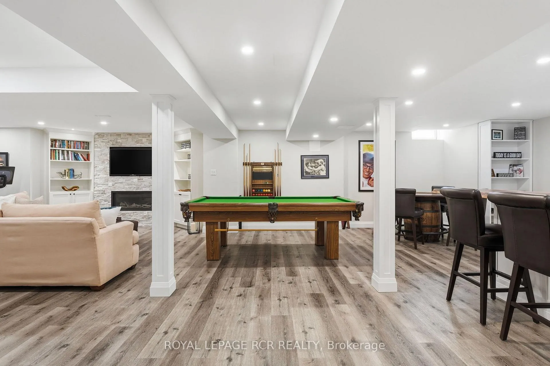 Photo 29 of Unit 107, 16 Bonnell Crescent, Aurora, Aurora Estates — HOMEH