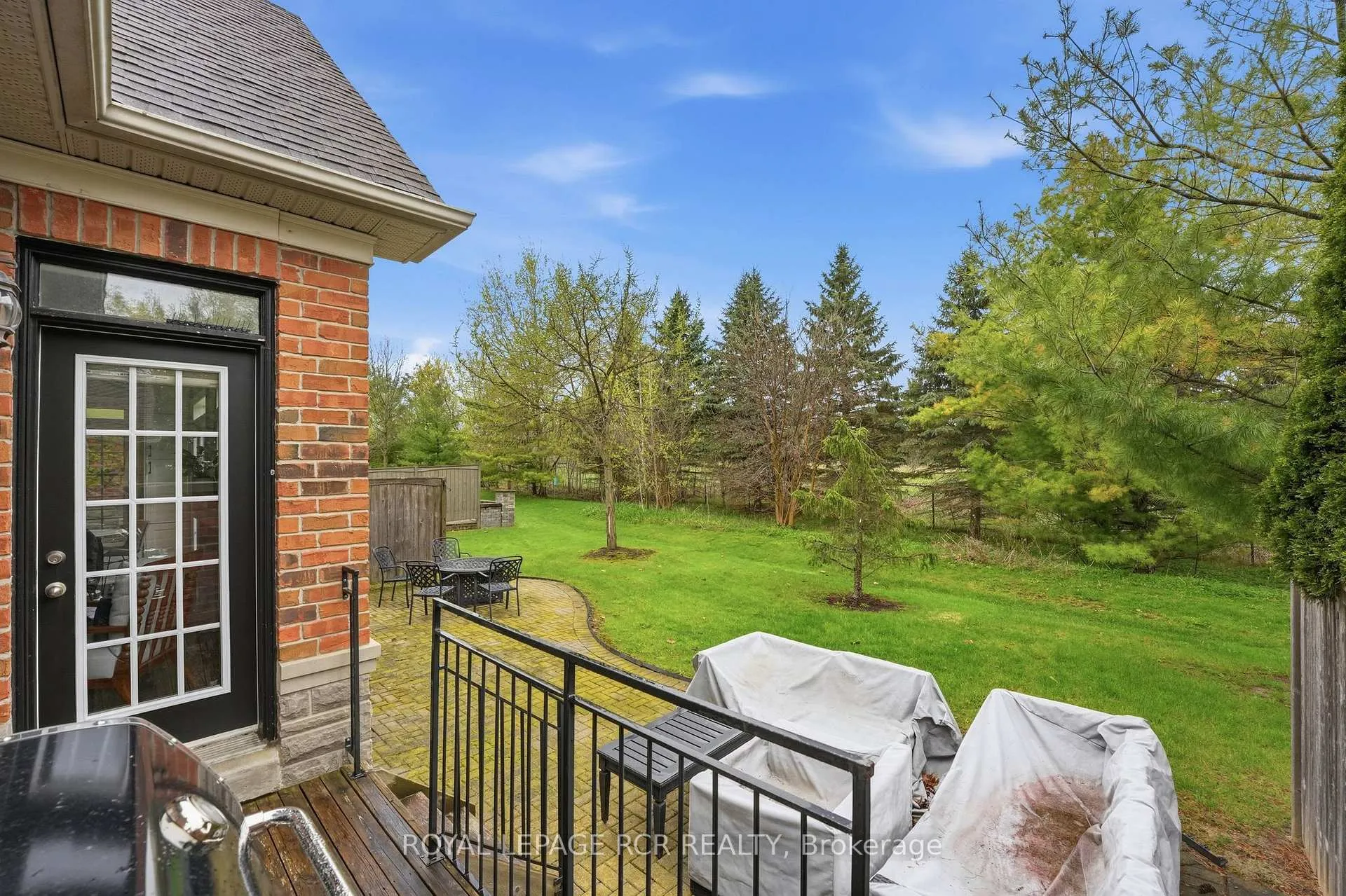 Photo 35 of Unit 107, 16 Bonnell Crescent, Aurora, Aurora Estates — HOMEH