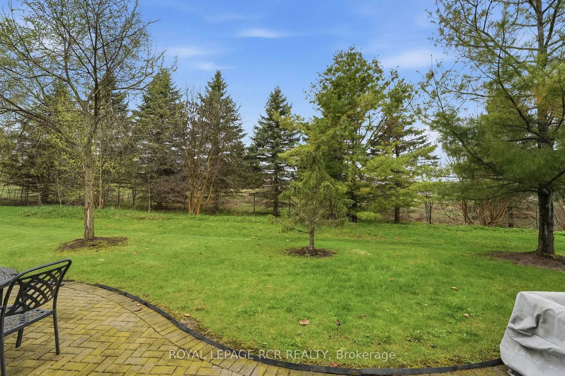 Photo 36 of Unit 107, 16 Bonnell Crescent, Aurora, Aurora Estates — HOMEH