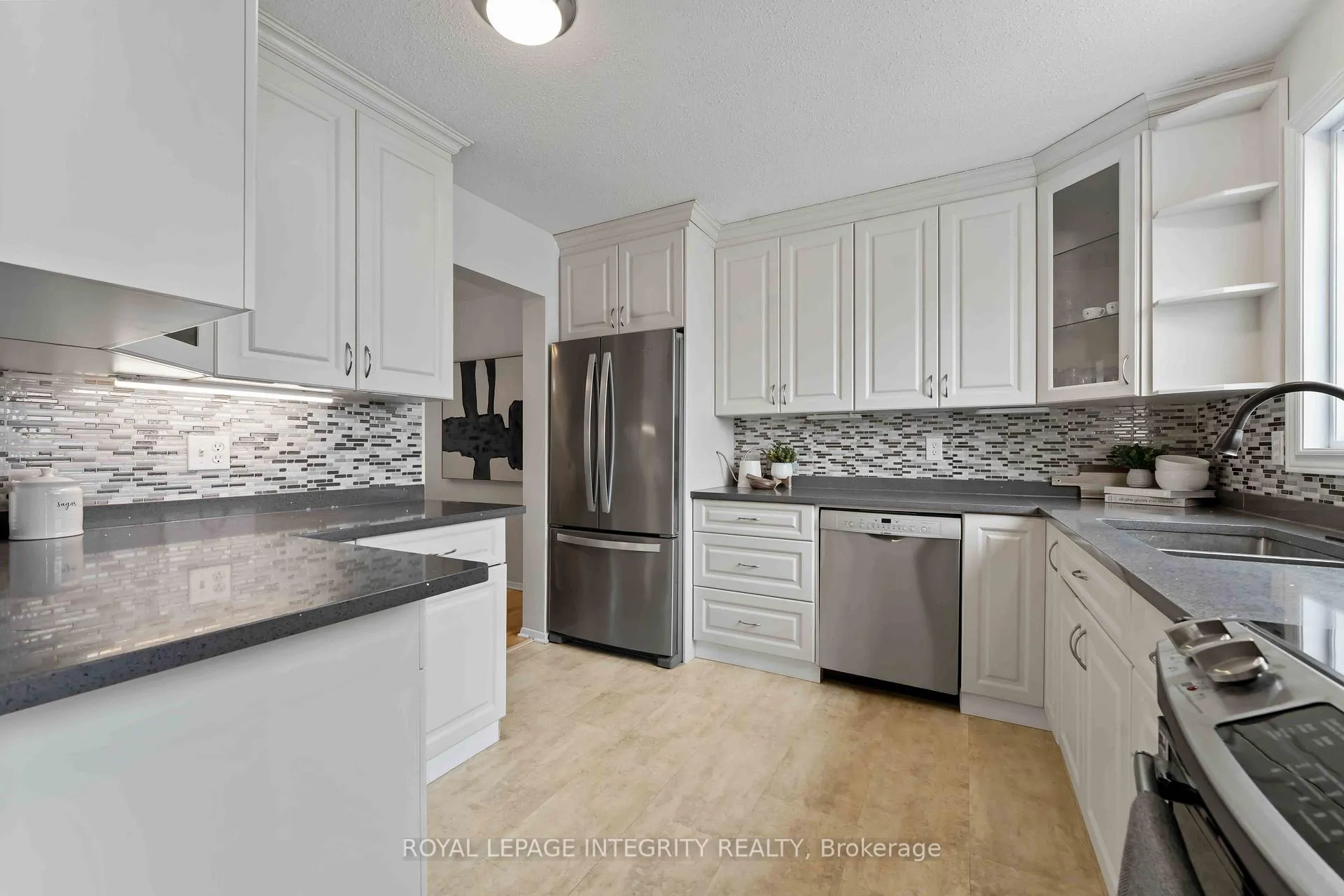 Photo 5 of Unit 19, 1585 Heron Road, Ottawa, Guildwood Estates - Urbandale Acres — HOMEH