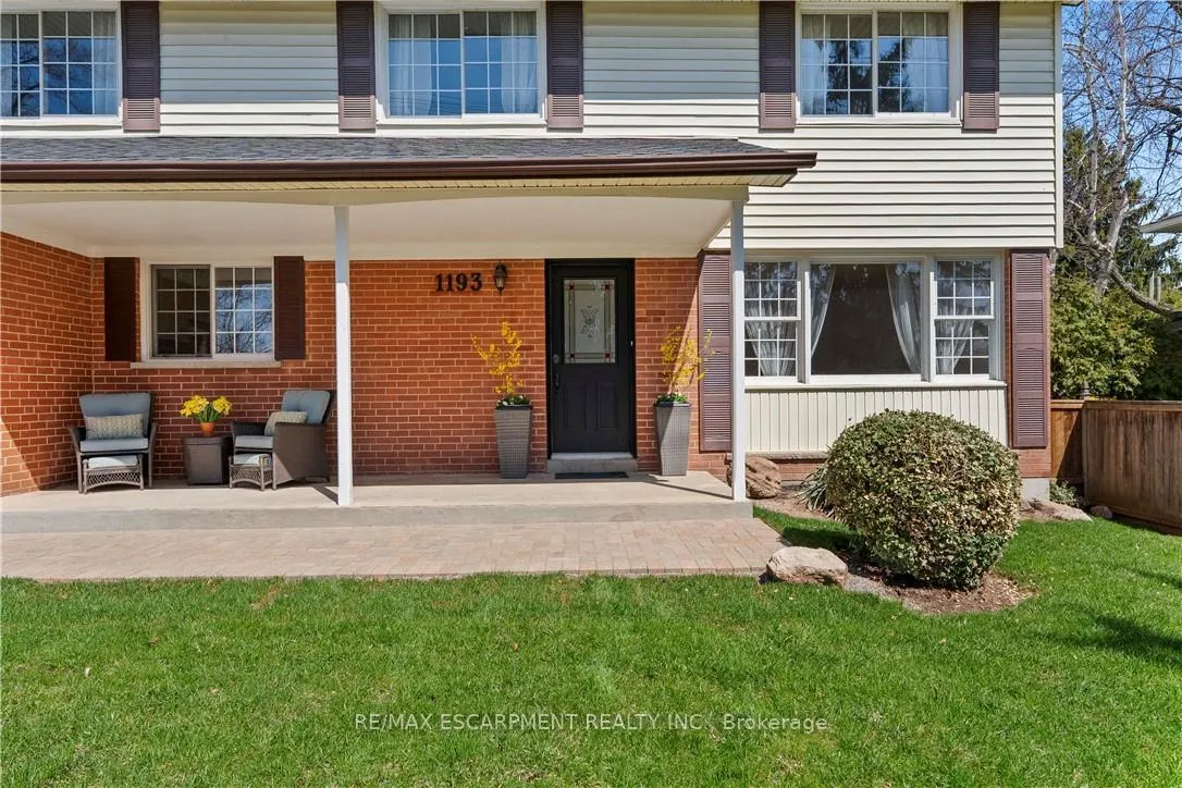 Photo 3 of 1193 Sixth Line, Oakville, College Park — HOMEH