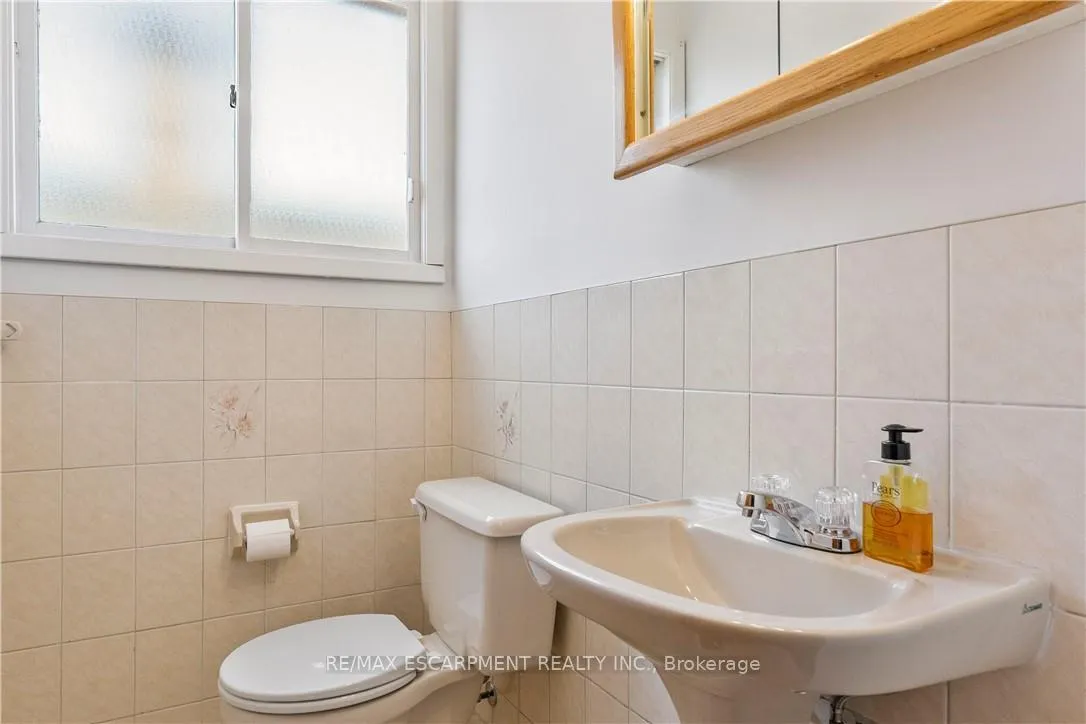 Photo 18 of 1193 Sixth Line, Oakville, College Park — HOMEH