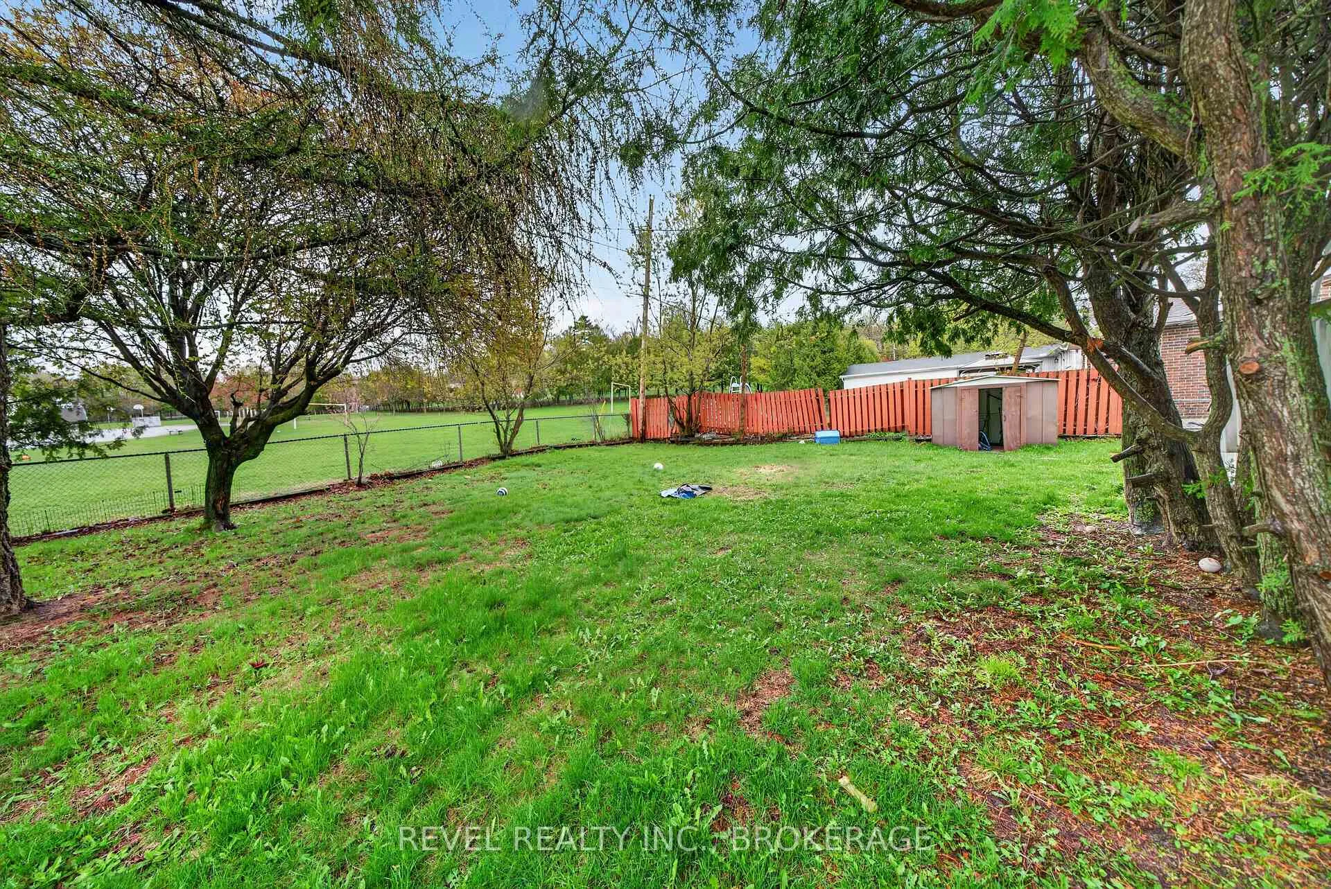 Photo 30 of 694 High Gate Park Drive, Kingston, South of Taylor-Kidd Blvd — HOMEH