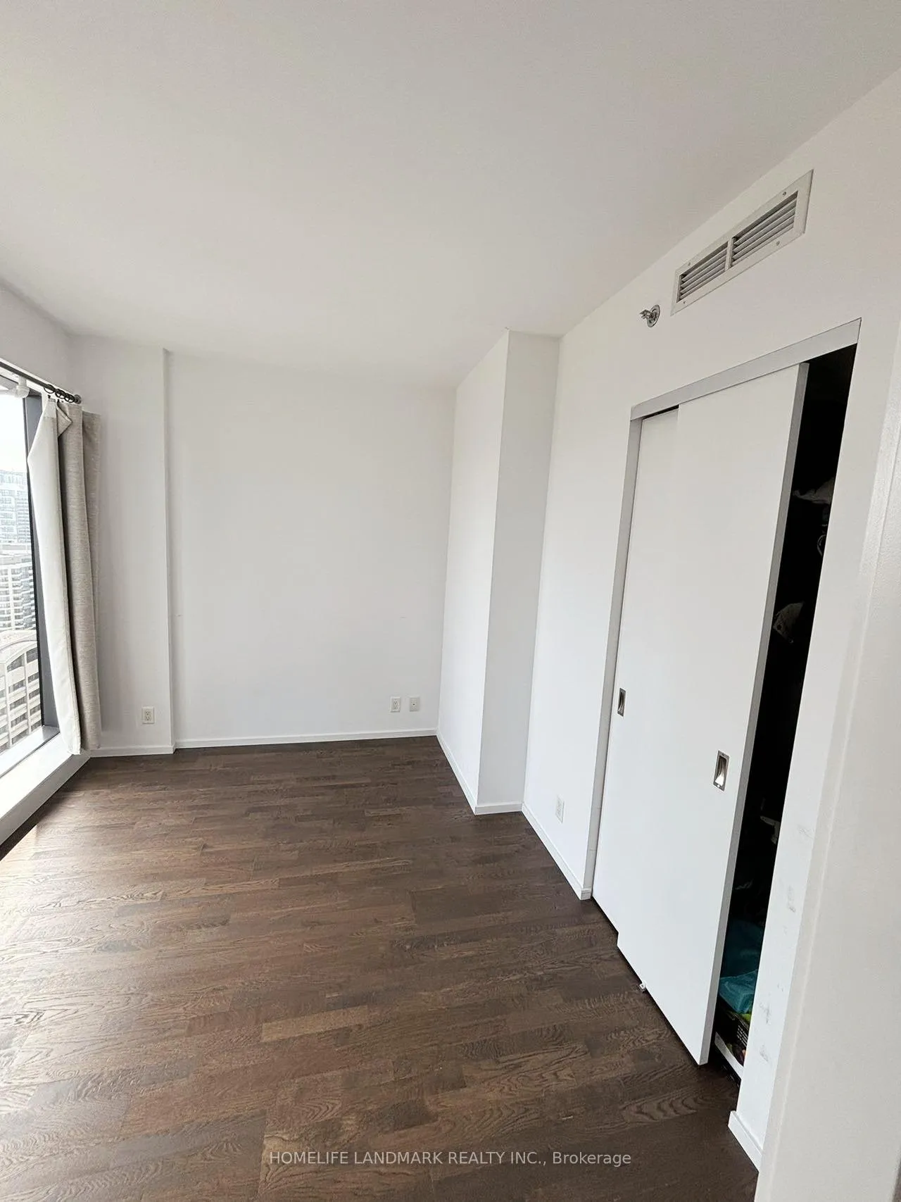 Photo 5 of Unit 2101, 5 St. Joseph Street, Toronto, Bay Street Corridor — HOMEH