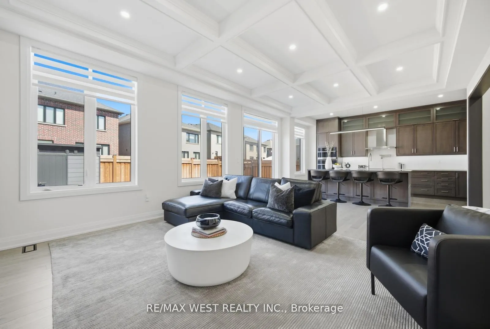 Photo 19 of 99 Coldwell Bay Circle, Vaughan, Kleinburg — HOMEH