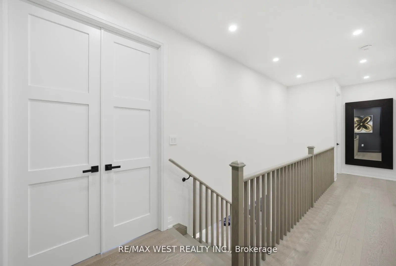 Photo 22 of 99 Coldwell Bay Circle, Vaughan, Kleinburg — HOMEH