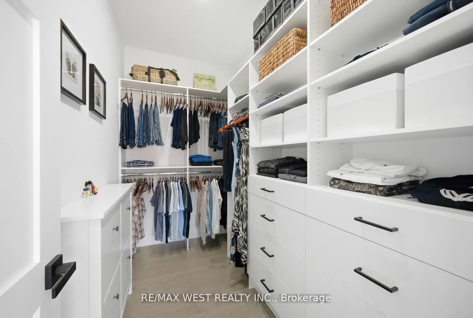Photo 29 of 99 Coldwell Bay Circle, Vaughan, Kleinburg — HOMEH