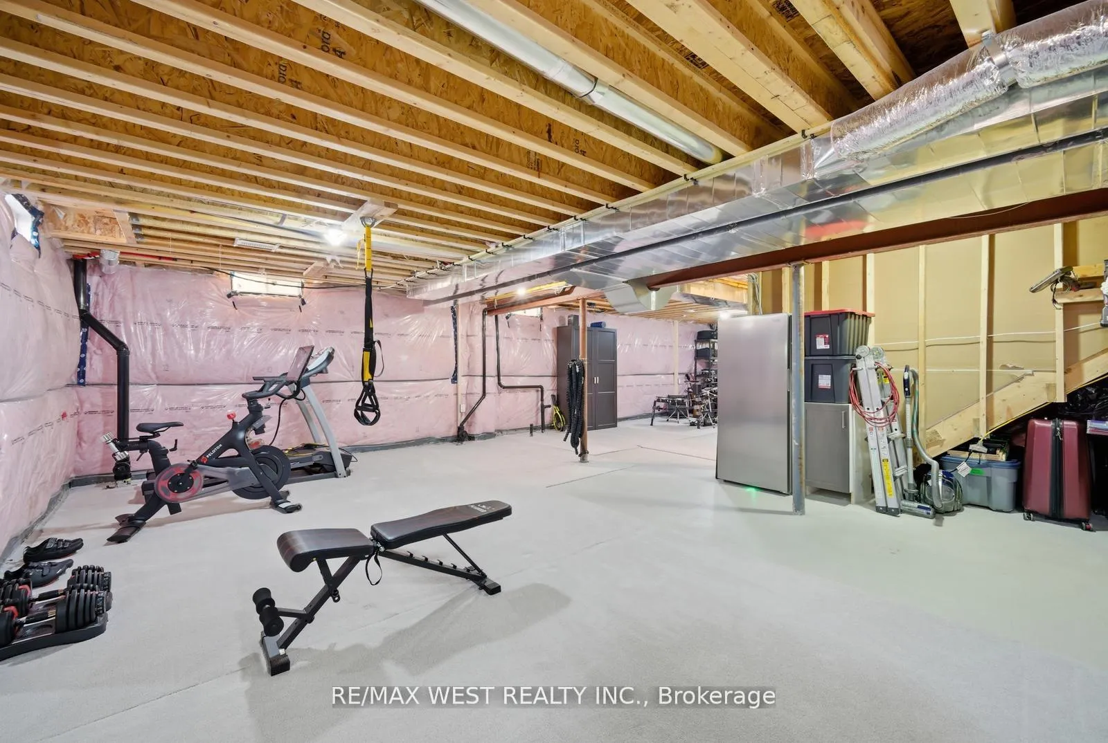 Photo 38 of 99 Coldwell Bay Circle, Vaughan, Kleinburg — HOMEH