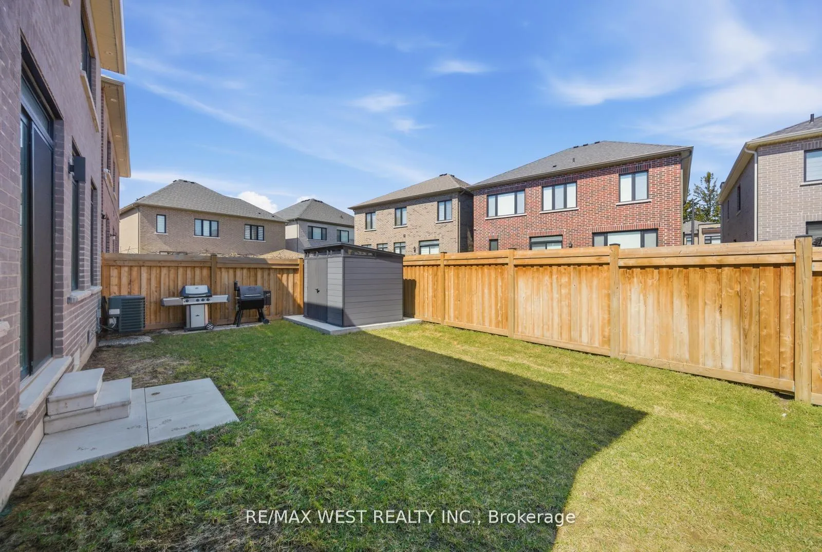 Photo 40 of 99 Coldwell Bay Circle, Vaughan, Kleinburg — HOMEH