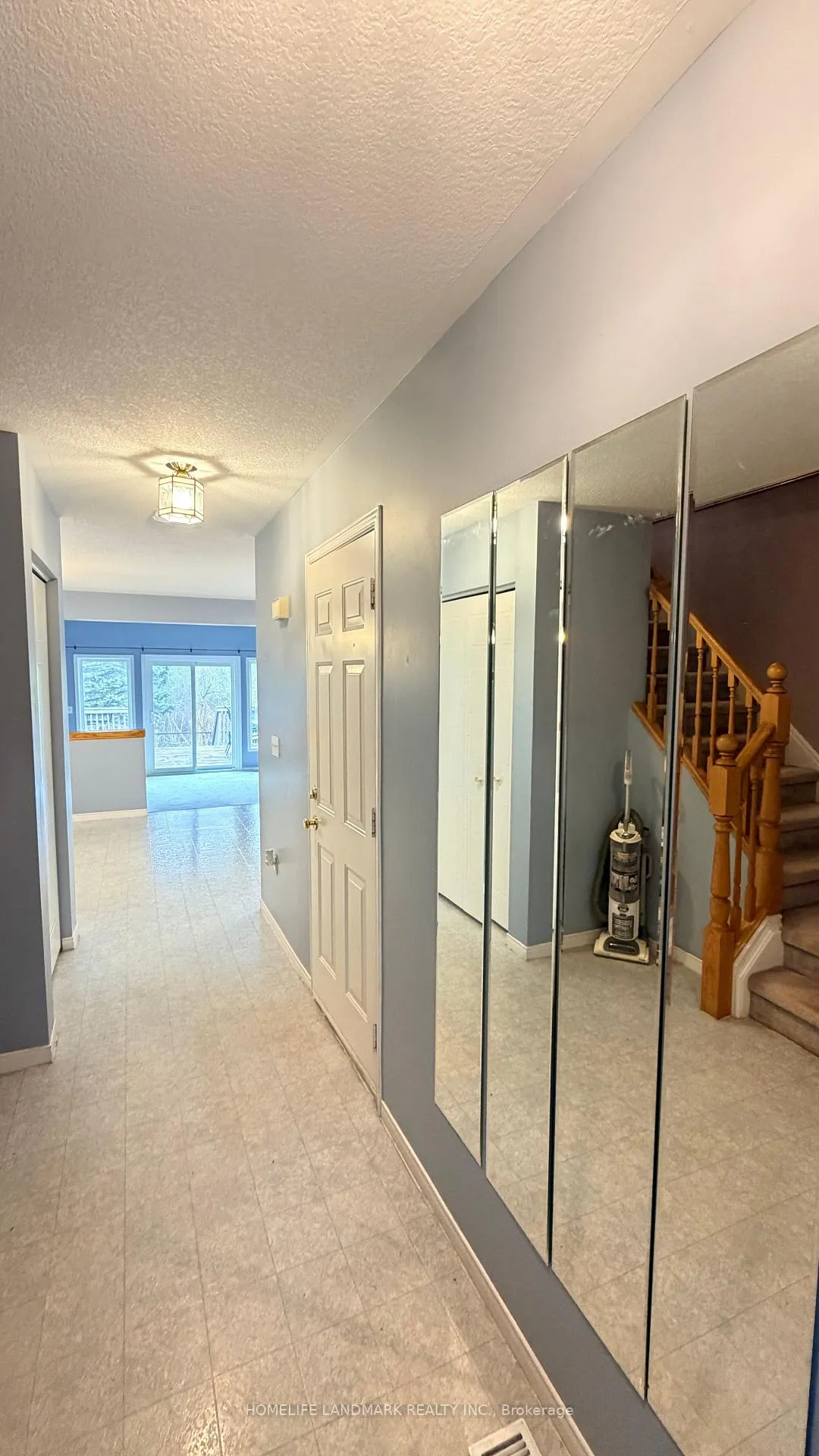 Photo 2 of 257 Pineland Place, Waterloo — HOMEH