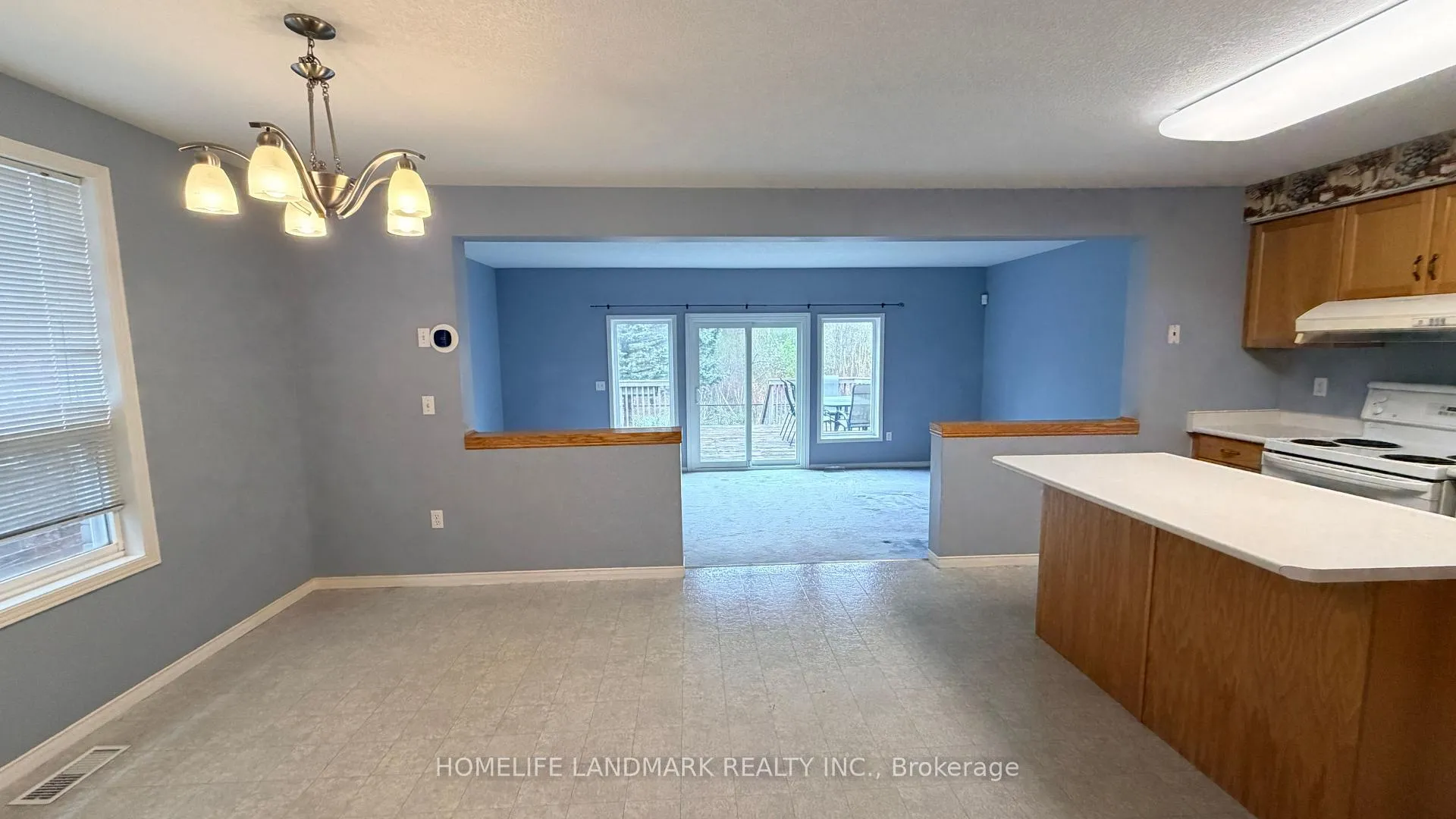Photo 3 of 257 Pineland Place, Waterloo — HOMEH