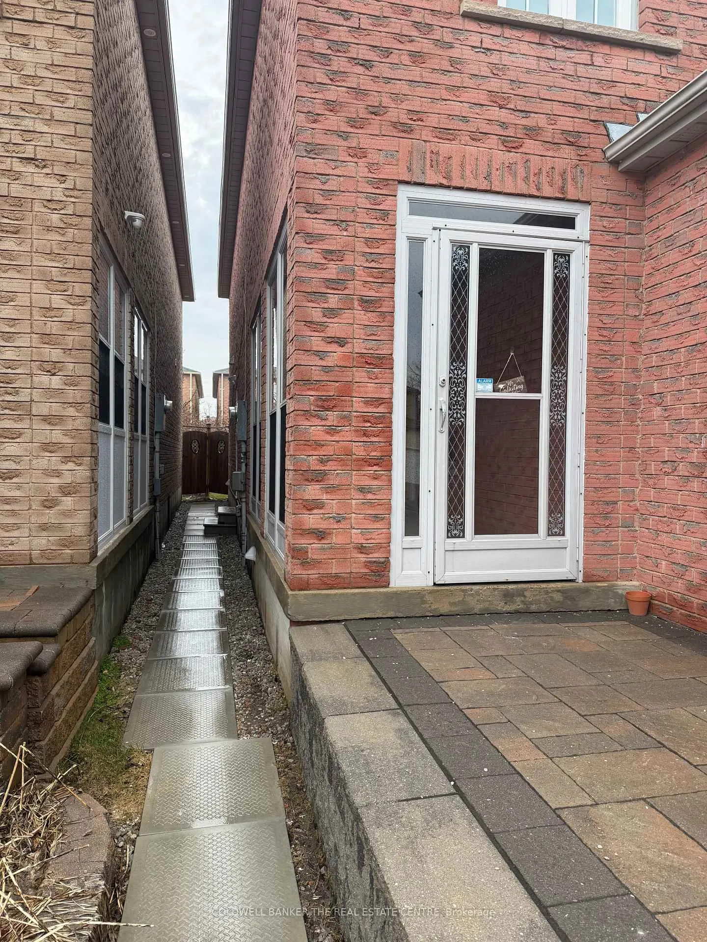 Photo 2 of Unit BSMT, 164 Stather Crescent, Markham, Milliken Mills East — HOMEH