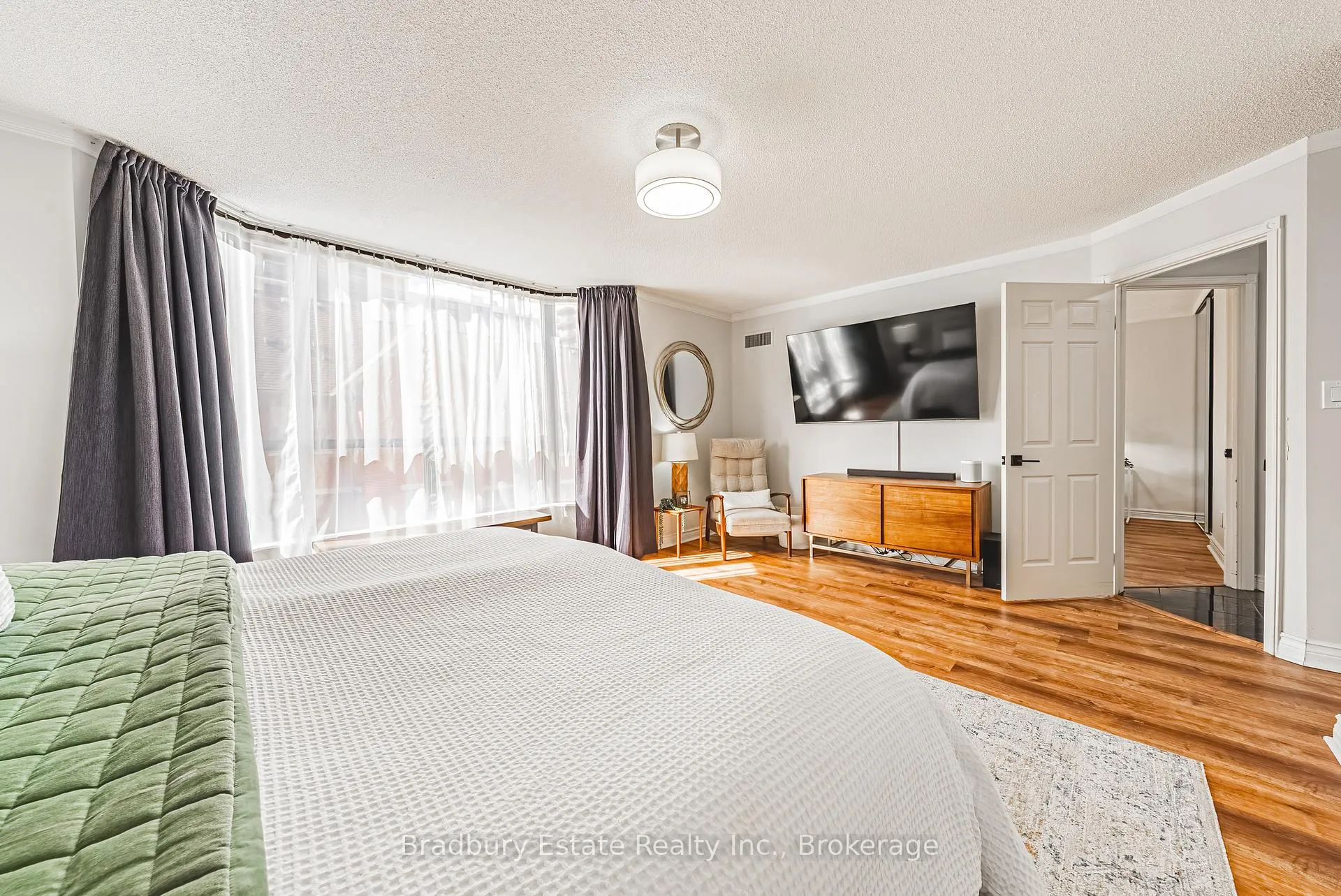 Photo 24 of Unit 200, 49 Robinson Street, Hamilton, Durand — HOMEH