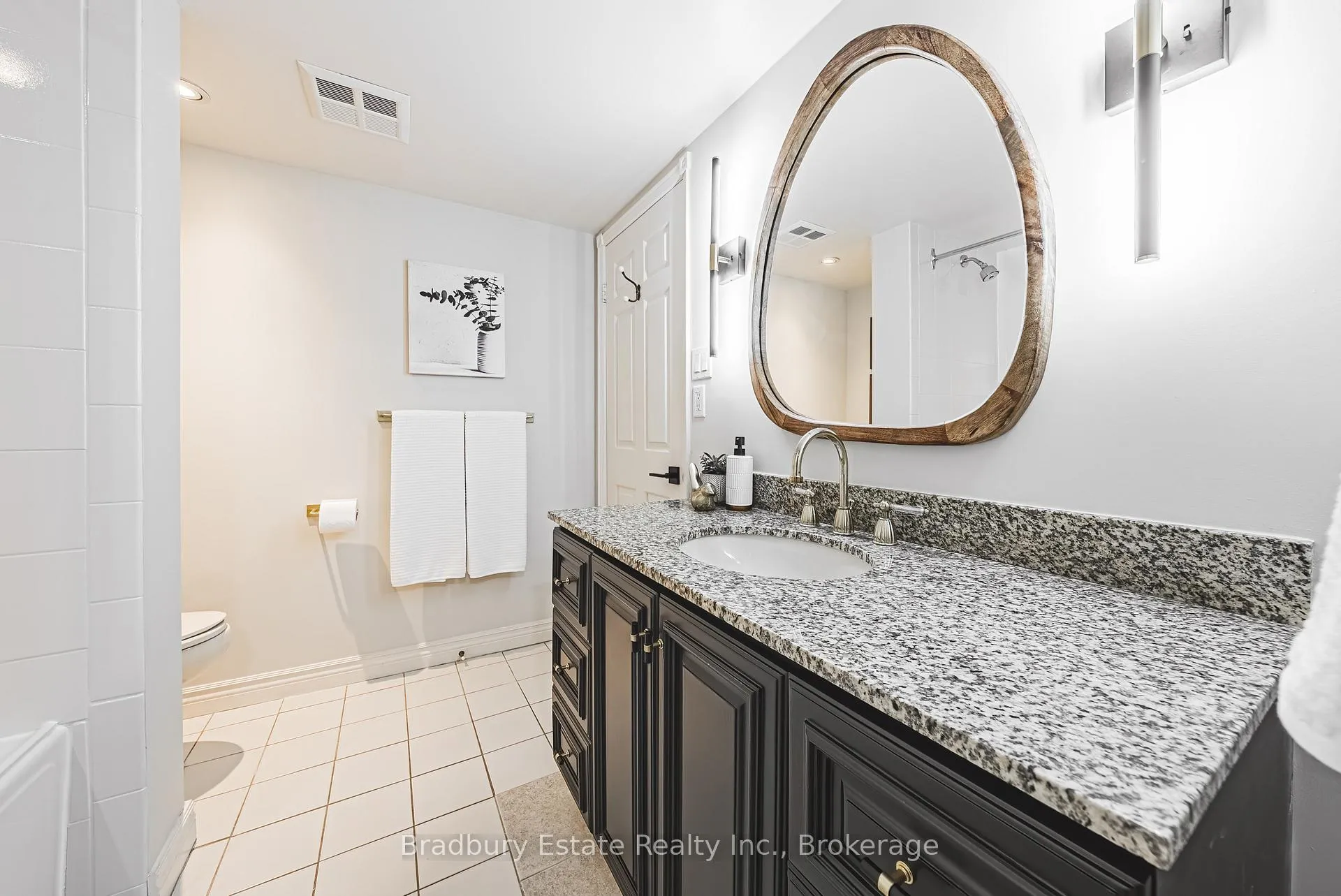 Photo 25 of Unit 200, 49 Robinson Street, Hamilton, Durand — HOMEH