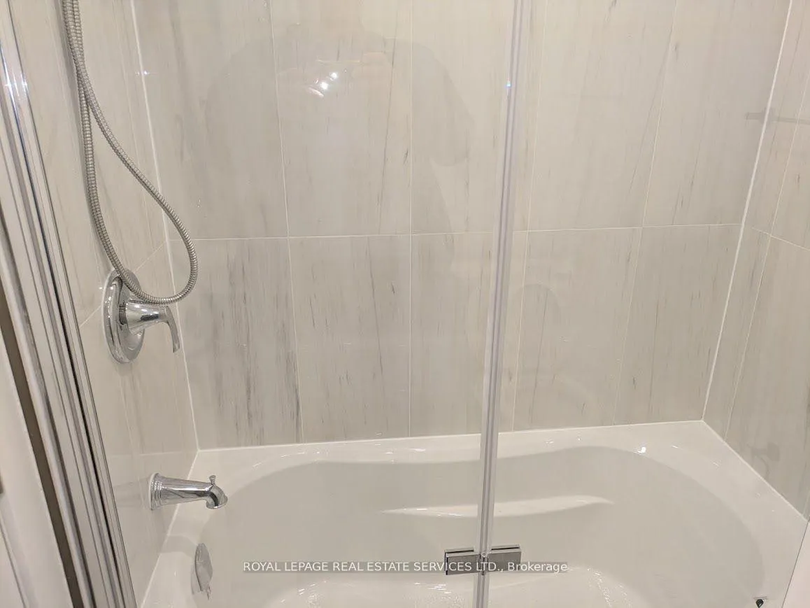 Photo 14 of Unit Upper, 272 Lakeshore Road E, Mississauga, Port Credit — HOMEH
