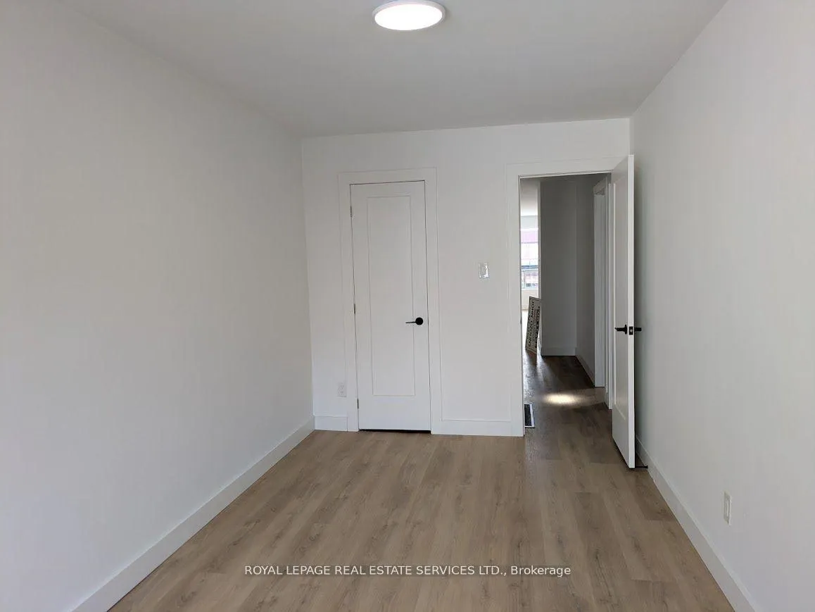 Photo 19 of Unit Upper, 272 Lakeshore Road E, Mississauga, Port Credit — HOMEH