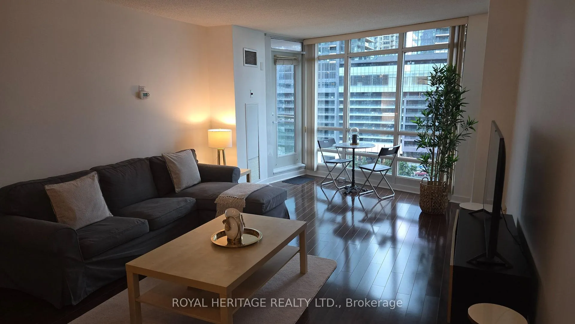 Photo 2 of Unit 1502, 397 Front Street, Toronto, Waterfront Communities — HOMEH