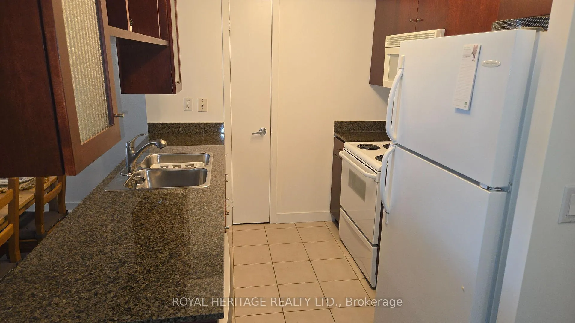 Photo 7 of Unit 1502, 397 Front Street, Toronto, Waterfront Communities — HOMEH
