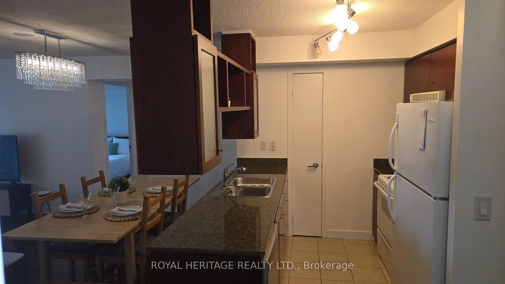 Photo 9 of Unit 1502, 397 Front Street, Toronto, Waterfront Communities — HOMEH