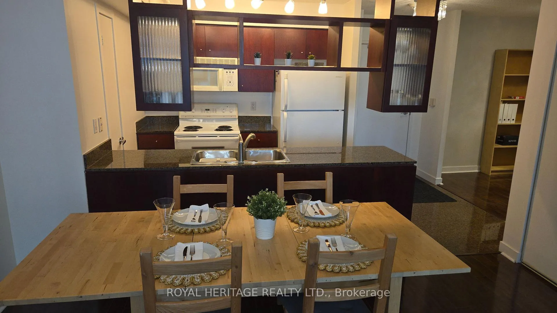 Photo 11 of Unit 1502, 397 Front Street, Toronto, Waterfront Communities — HOMEH