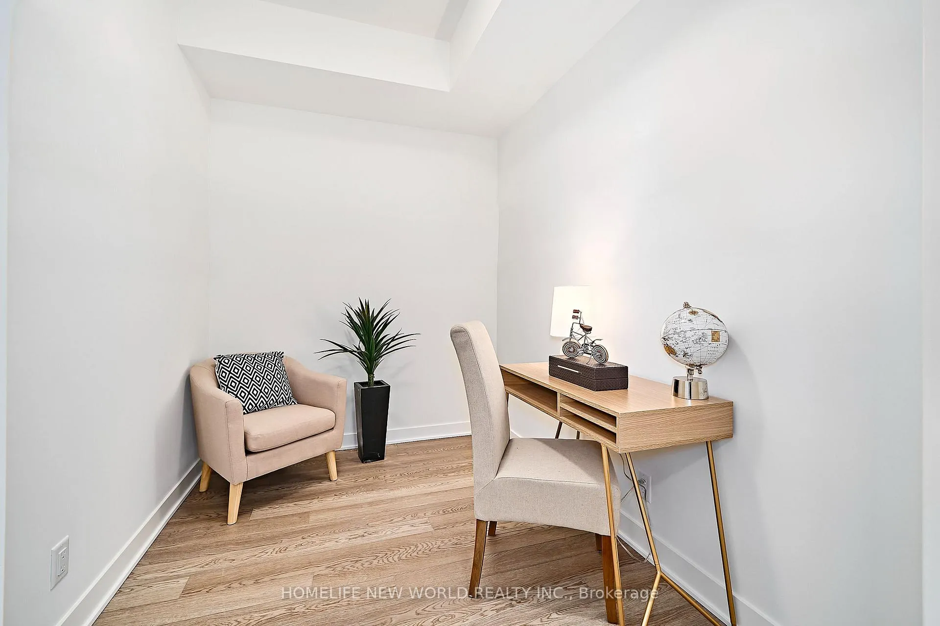 Photo 6 of Unit 330, 51 Clarington Boulevard, Clarington, Bowmanville — HOMEH