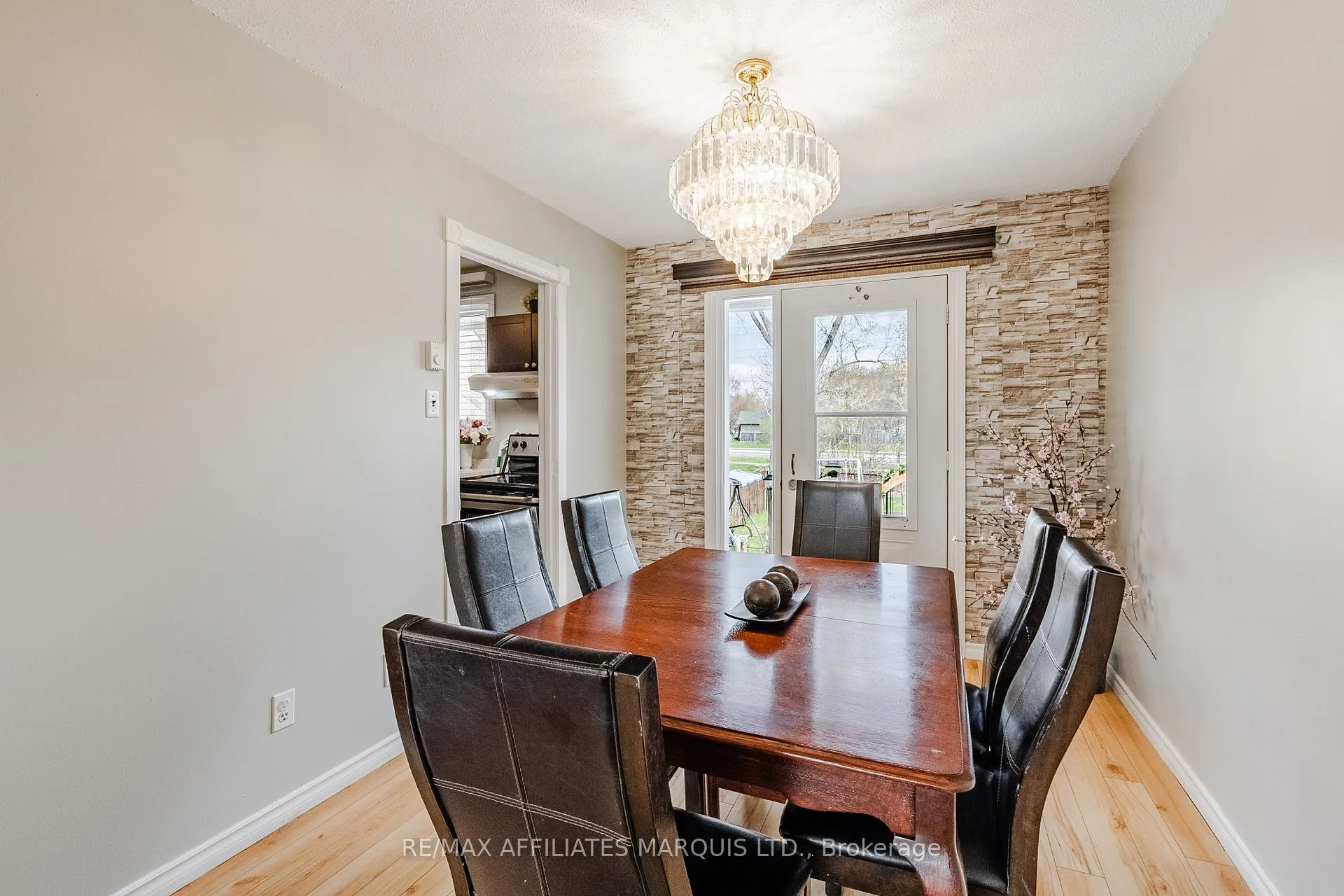 Photo 12 of 812 Glengarry Boulevard, Cornwall — HOMEH