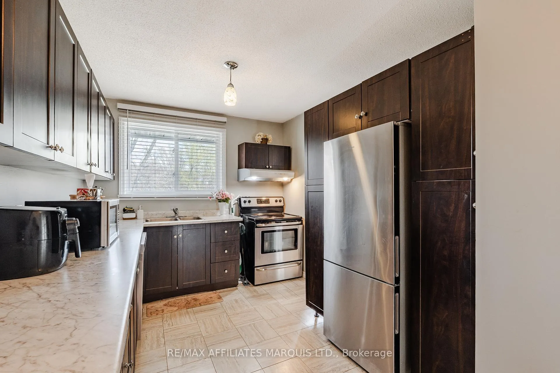 Photo 15 of 812 Glengarry Boulevard, Cornwall — HOMEH