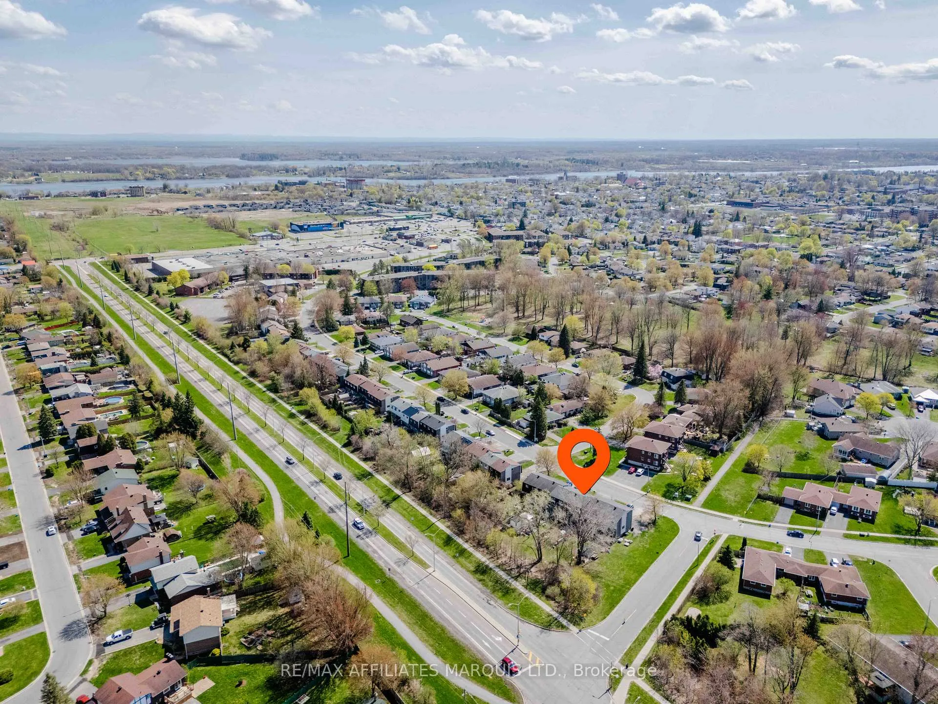 Photo 46 of 812 Glengarry Boulevard, Cornwall — HOMEH