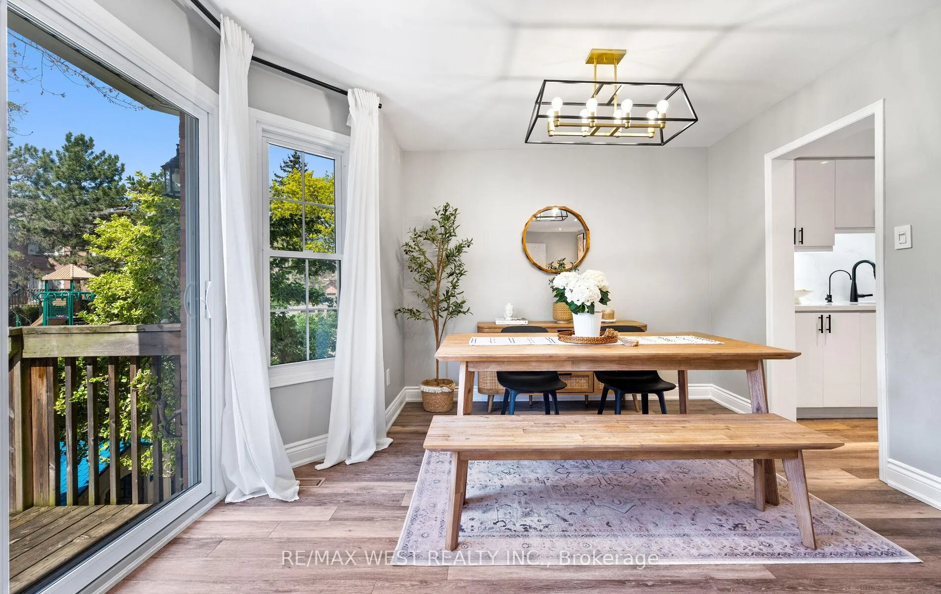 Photo 7 of Unit #16, 2935 Headon Forest Drive, Burlington, Headon — HOMEH