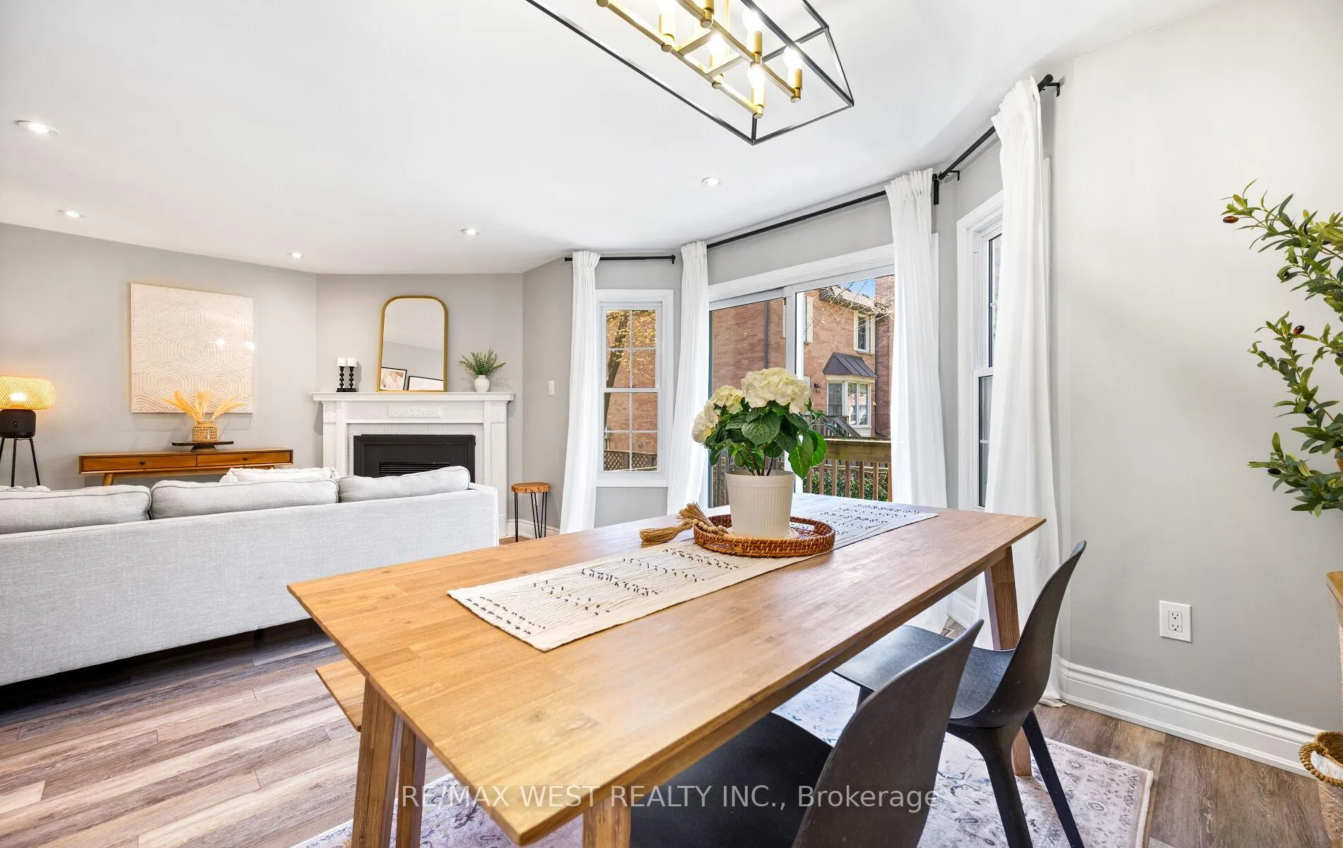 Photo 9 of Unit #16, 2935 Headon Forest Drive, Burlington, Headon — HOMEH