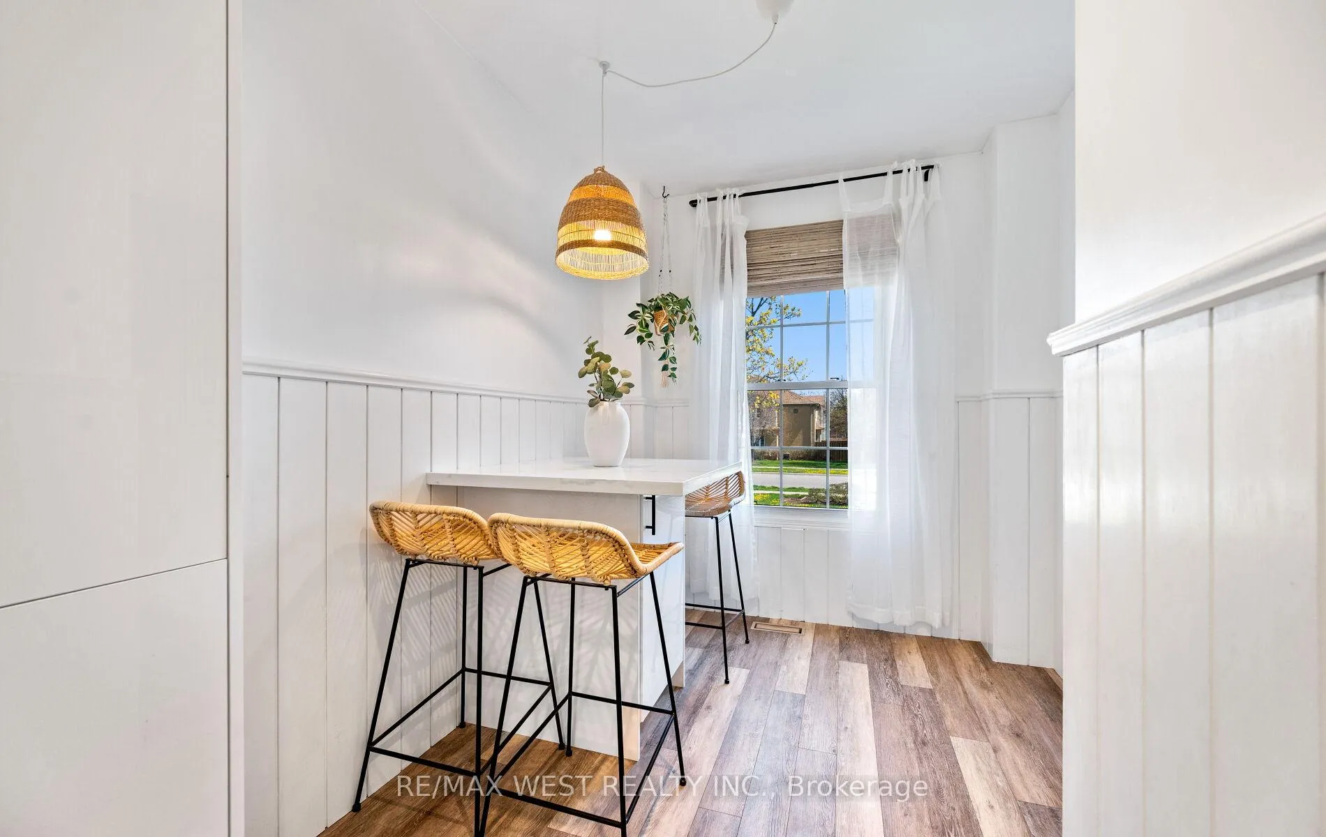 Photo 12 of Unit #16, 2935 Headon Forest Drive, Burlington, Headon — HOMEH