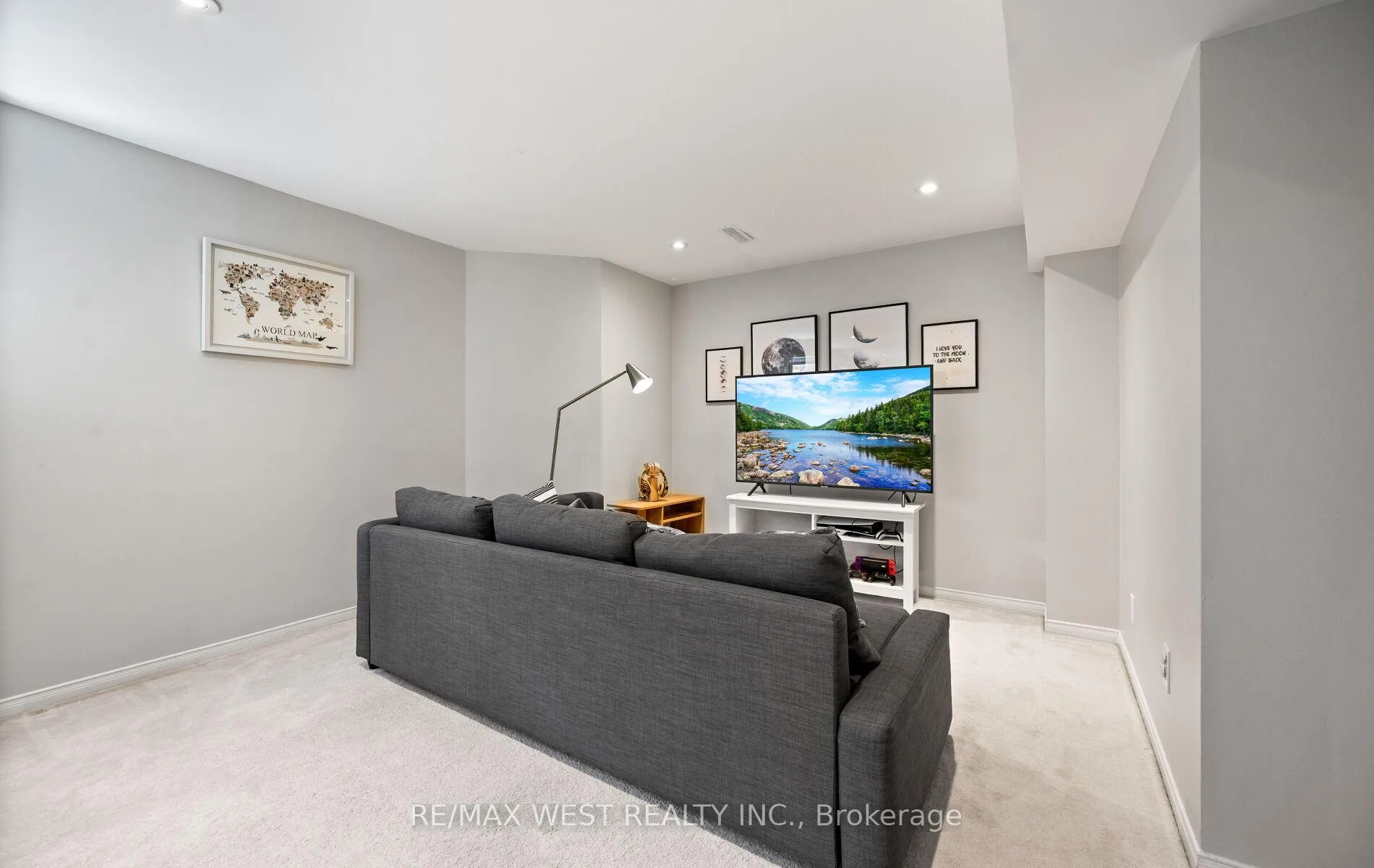 Photo 32 of Unit #16, 2935 Headon Forest Drive, Burlington, Headon — HOMEH