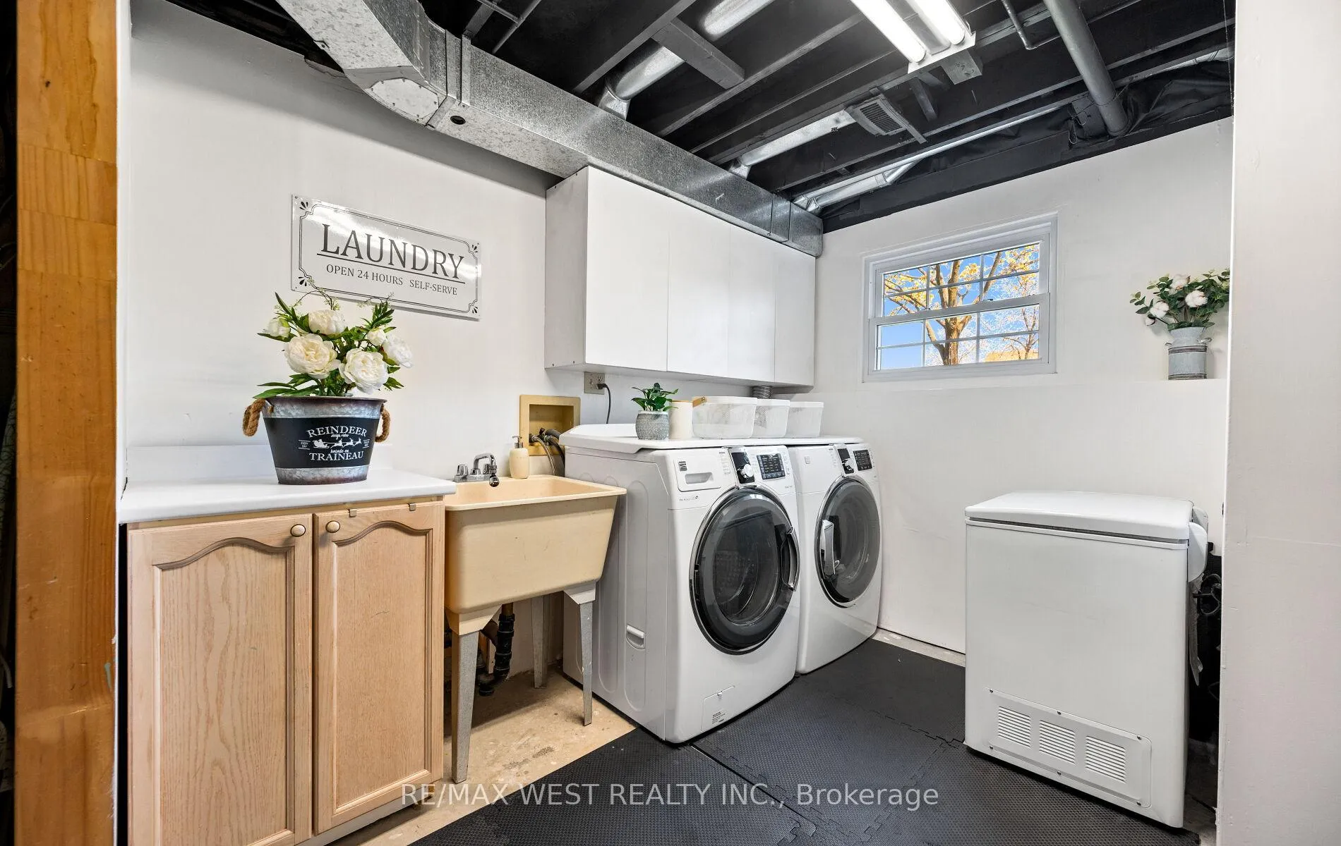 Photo 35 of Unit #16, 2935 Headon Forest Drive, Burlington, Headon — HOMEH