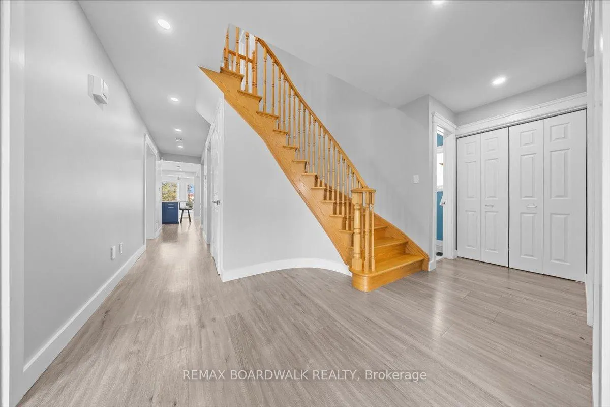 Photo 24 of 610 Falwyn Crescent, Ottawa, Fallingbrook/Ridgemount — HOMEH