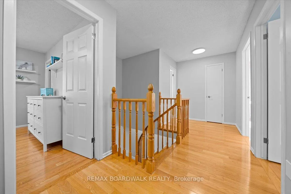 Photo 25 of 610 Falwyn Crescent, Ottawa, Fallingbrook/Ridgemount — HOMEH