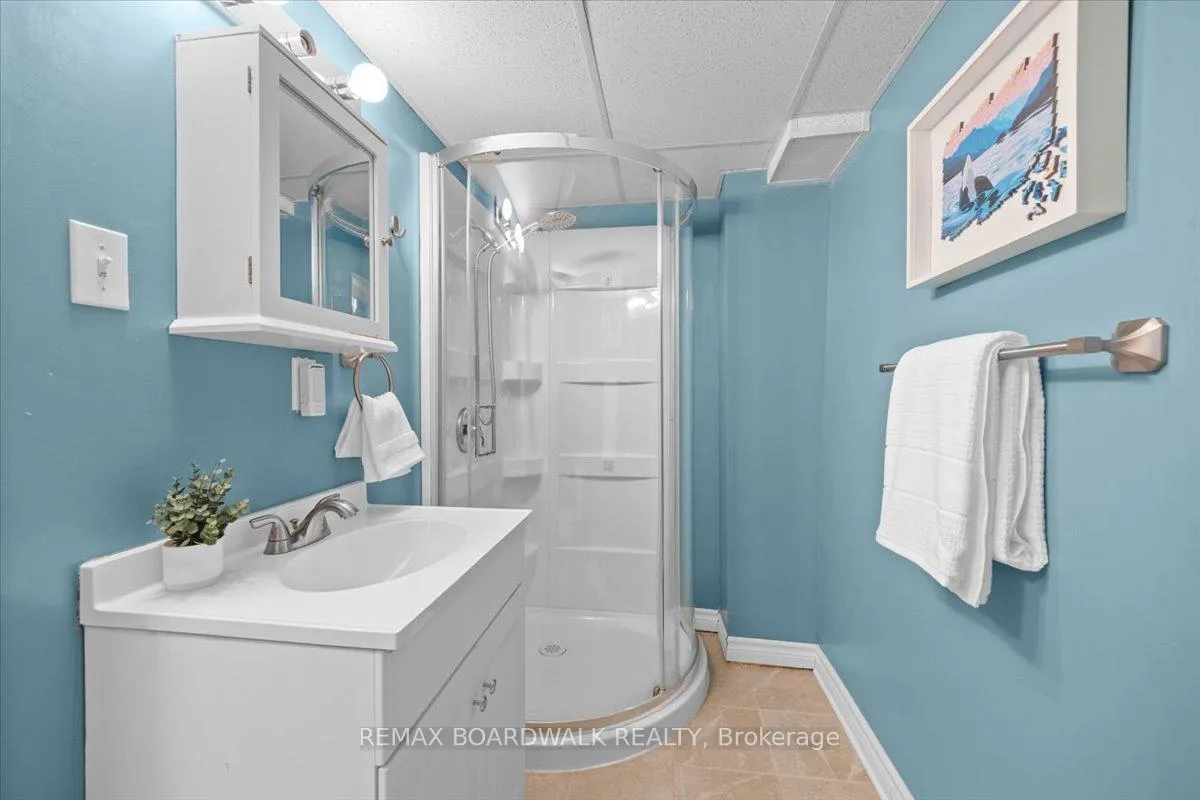 Photo 27 of 610 Falwyn Crescent, Ottawa, Fallingbrook/Ridgemount — HOMEH