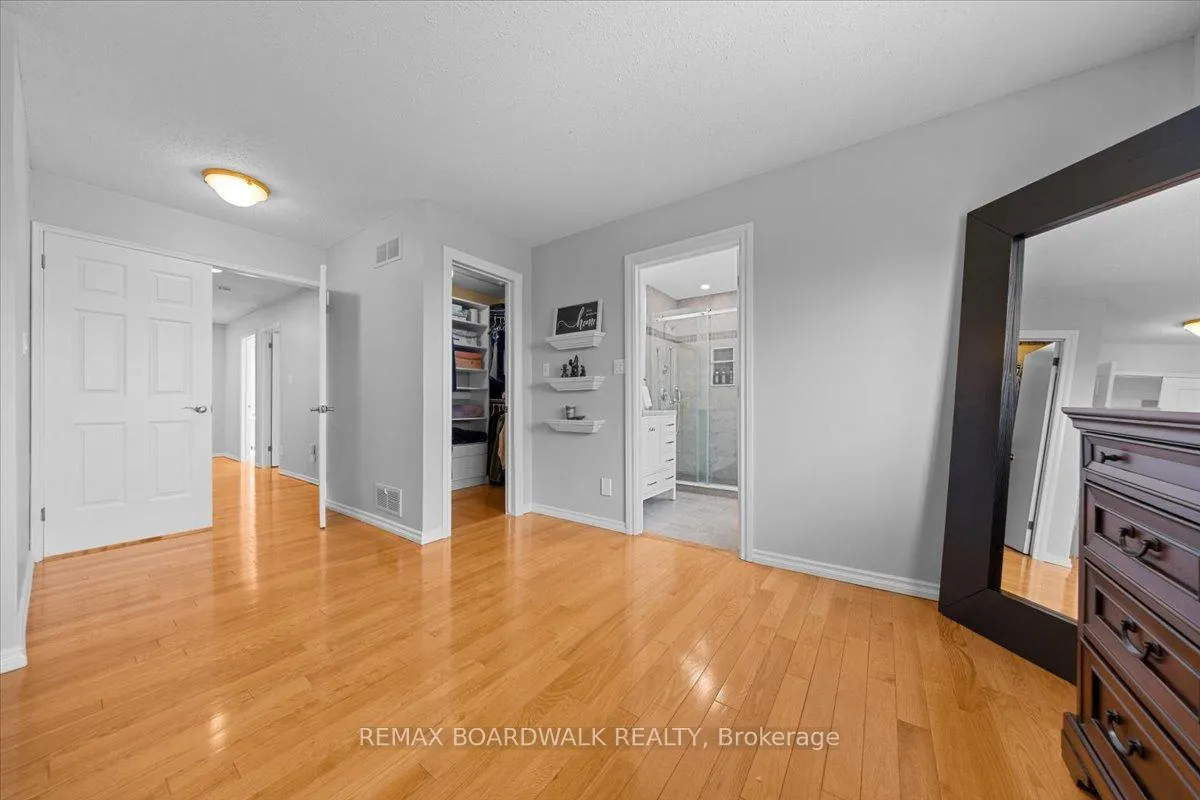 Photo 29 of 610 Falwyn Crescent, Ottawa, Fallingbrook/Ridgemount — HOMEH