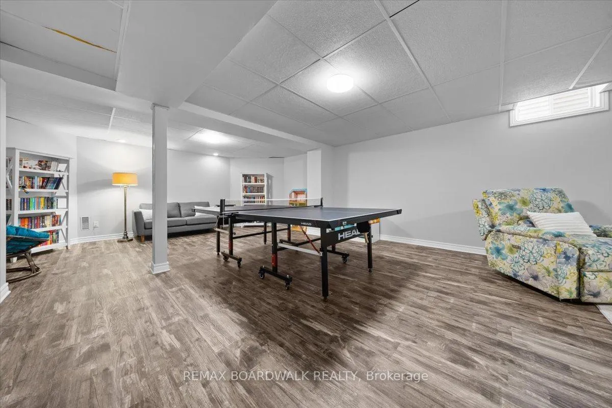 Photo 38 of 610 Falwyn Crescent, Ottawa, Fallingbrook/Ridgemount — HOMEH