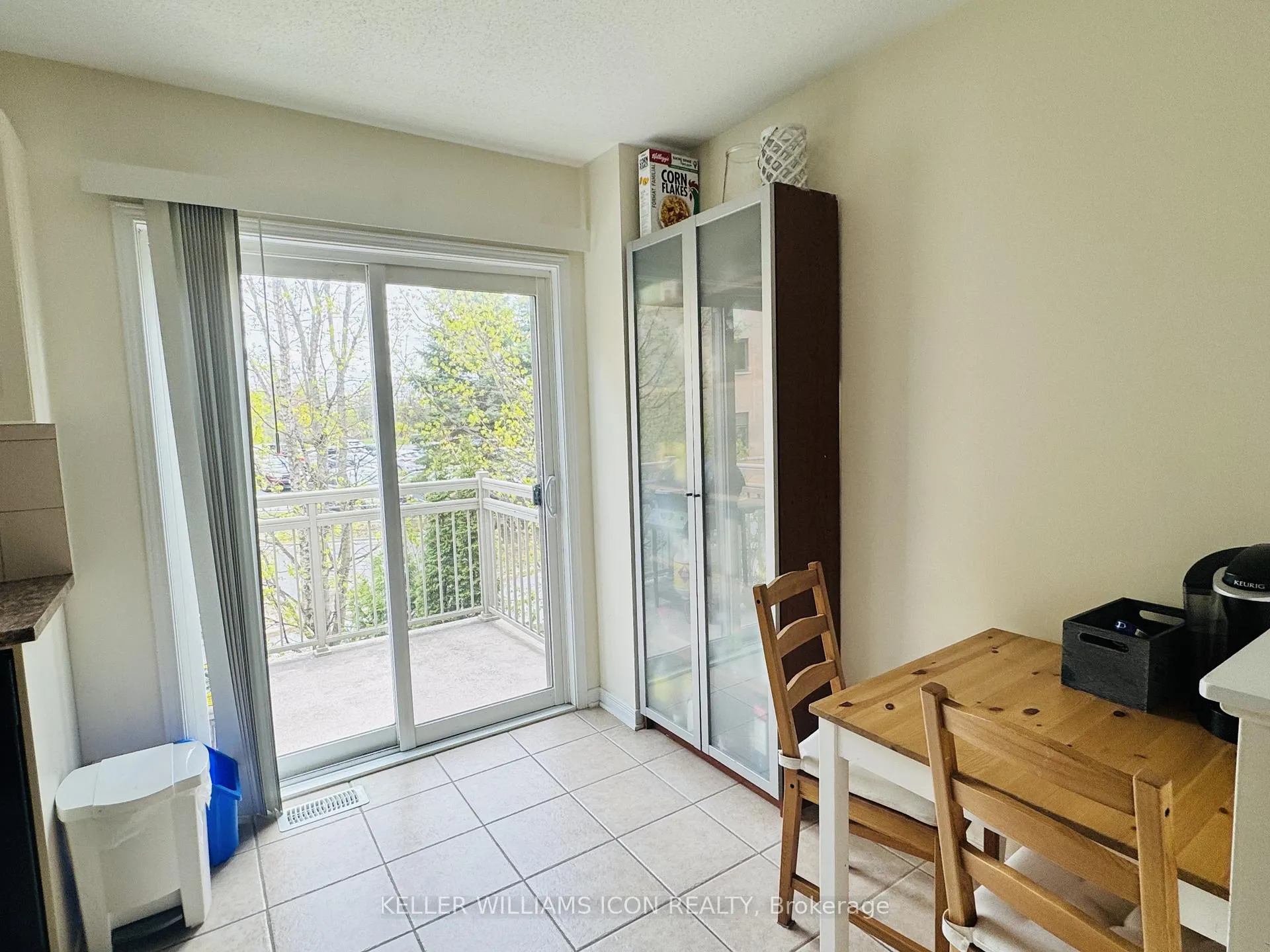Photo 9 of 213 Stroget Private, Ottawa, Merivale Industrial Park/Citiplace — HOMEH