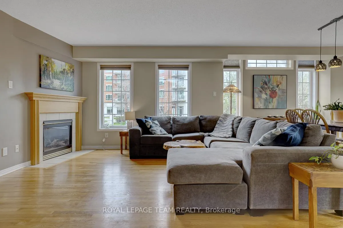 Photo 5 of 19 Santa Cruz Private, Ottawa, Riverview Park — HOMEH