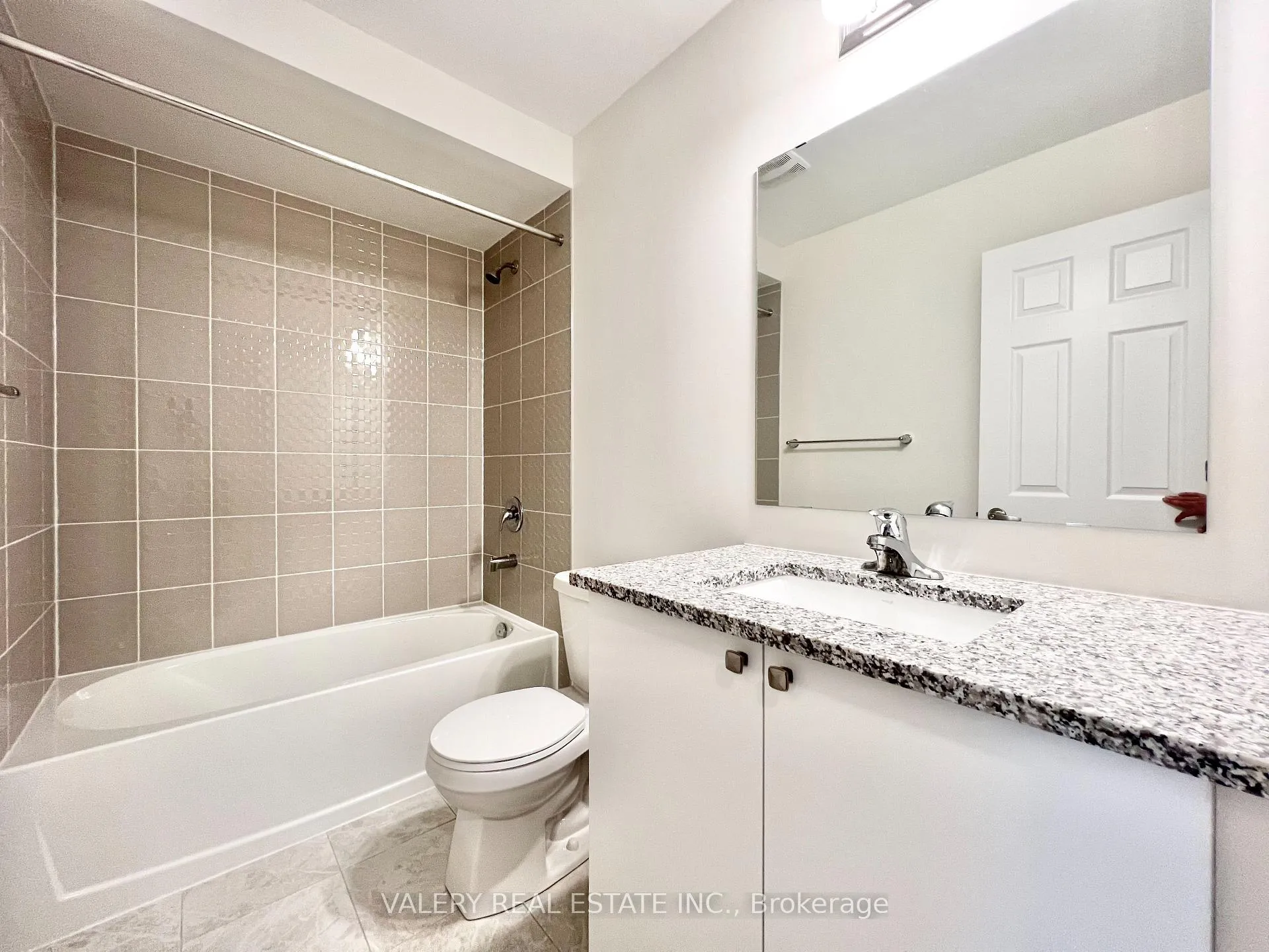 Photo 10 of 2667 Megdalen Path, Oshawa, Windfields — HOMEH