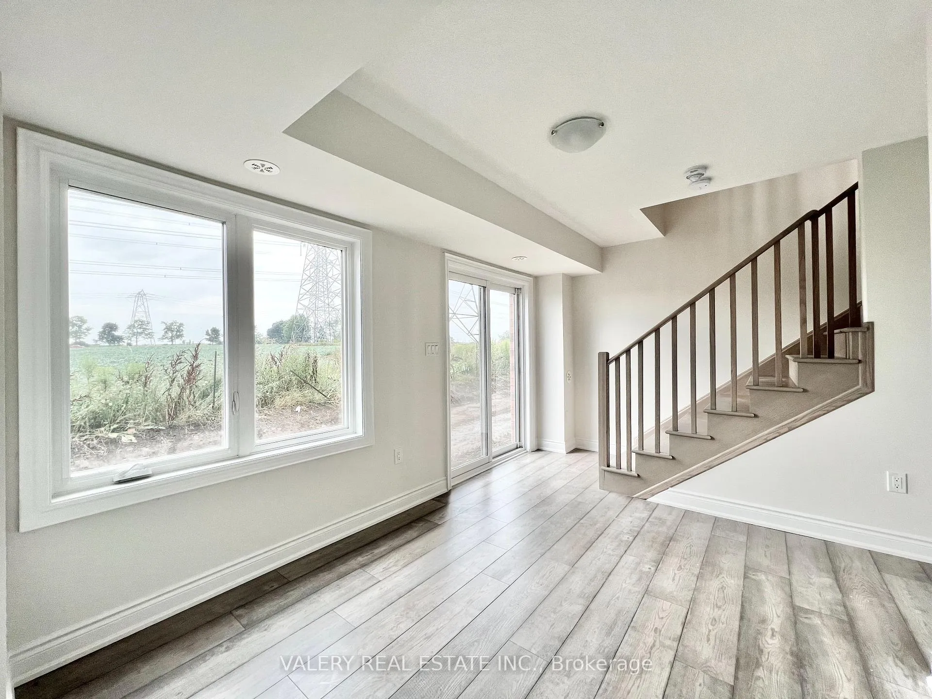 Photo 15 of 2667 Megdalen Path, Oshawa, Windfields — HOMEH