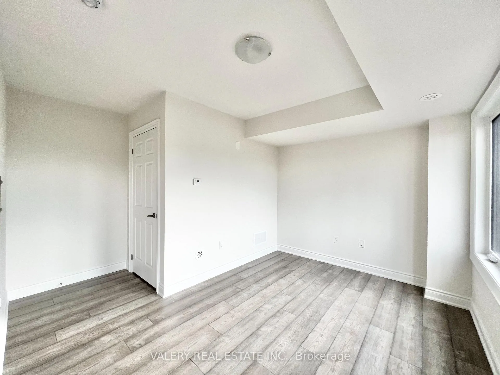 Photo 16 of 2667 Megdalen Path, Oshawa, Windfields — HOMEH