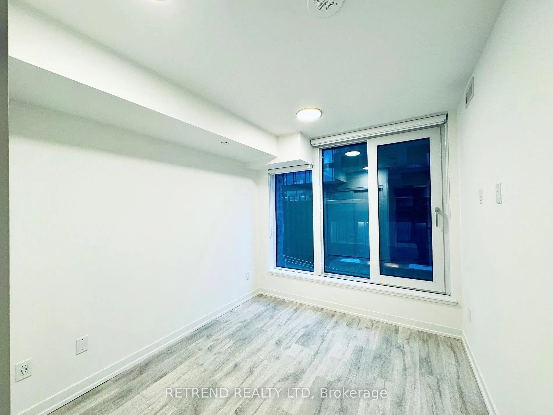 Photo 12 of Unit 508, 2 Augusta Avenue, Toronto, Waterfront Communities — HOMEH