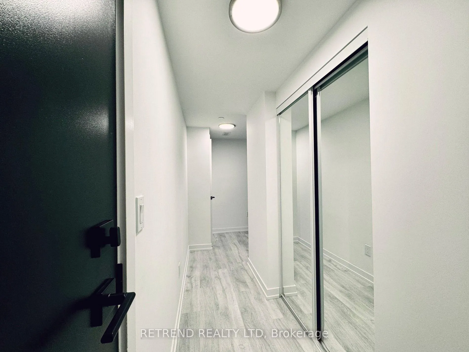 Photo 14 of Unit 508, 2 Augusta Avenue, Toronto, Waterfront Communities — HOMEH