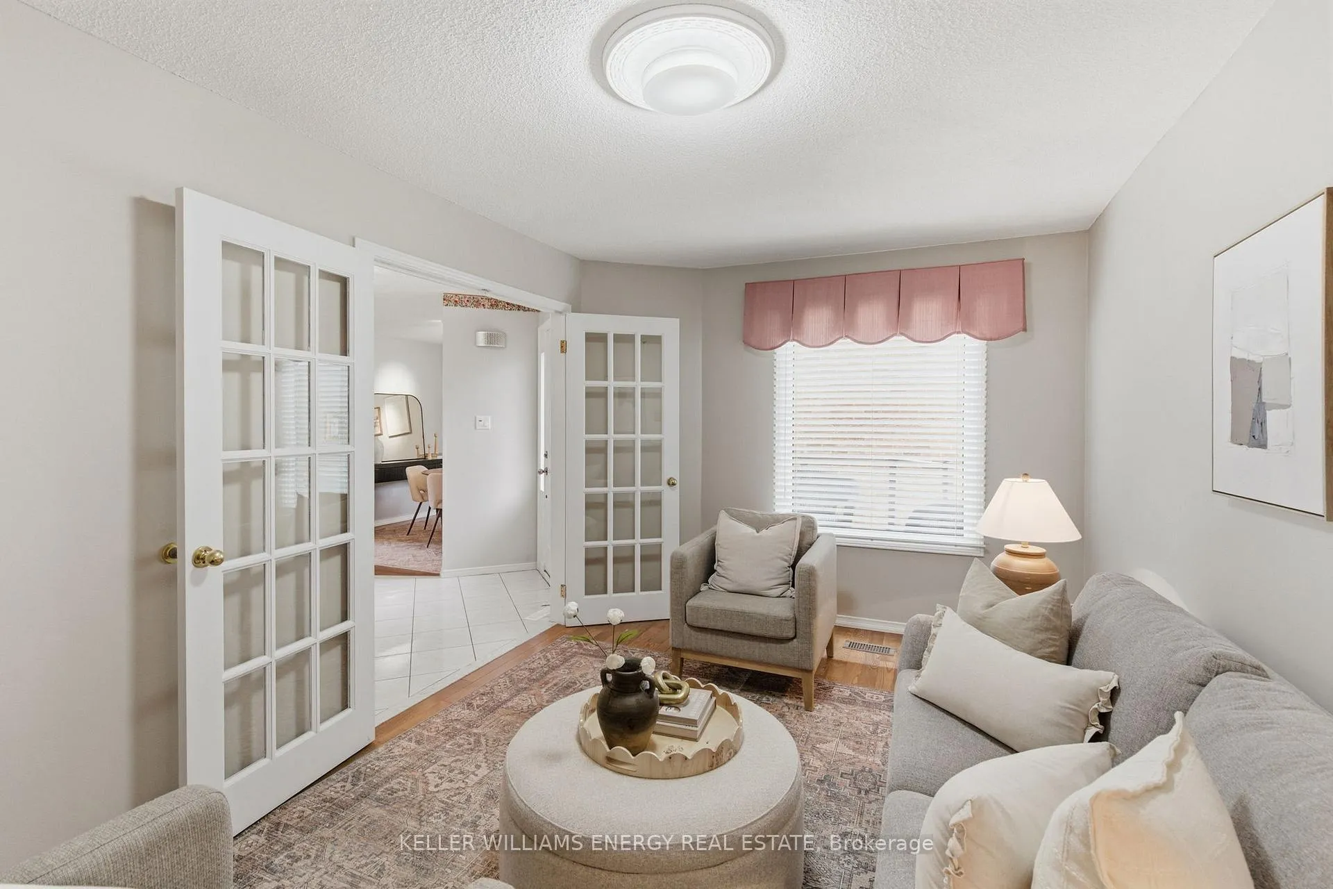 Photo 4 of 733 Aspen Road, Pickering, Amberlea — HOMEH