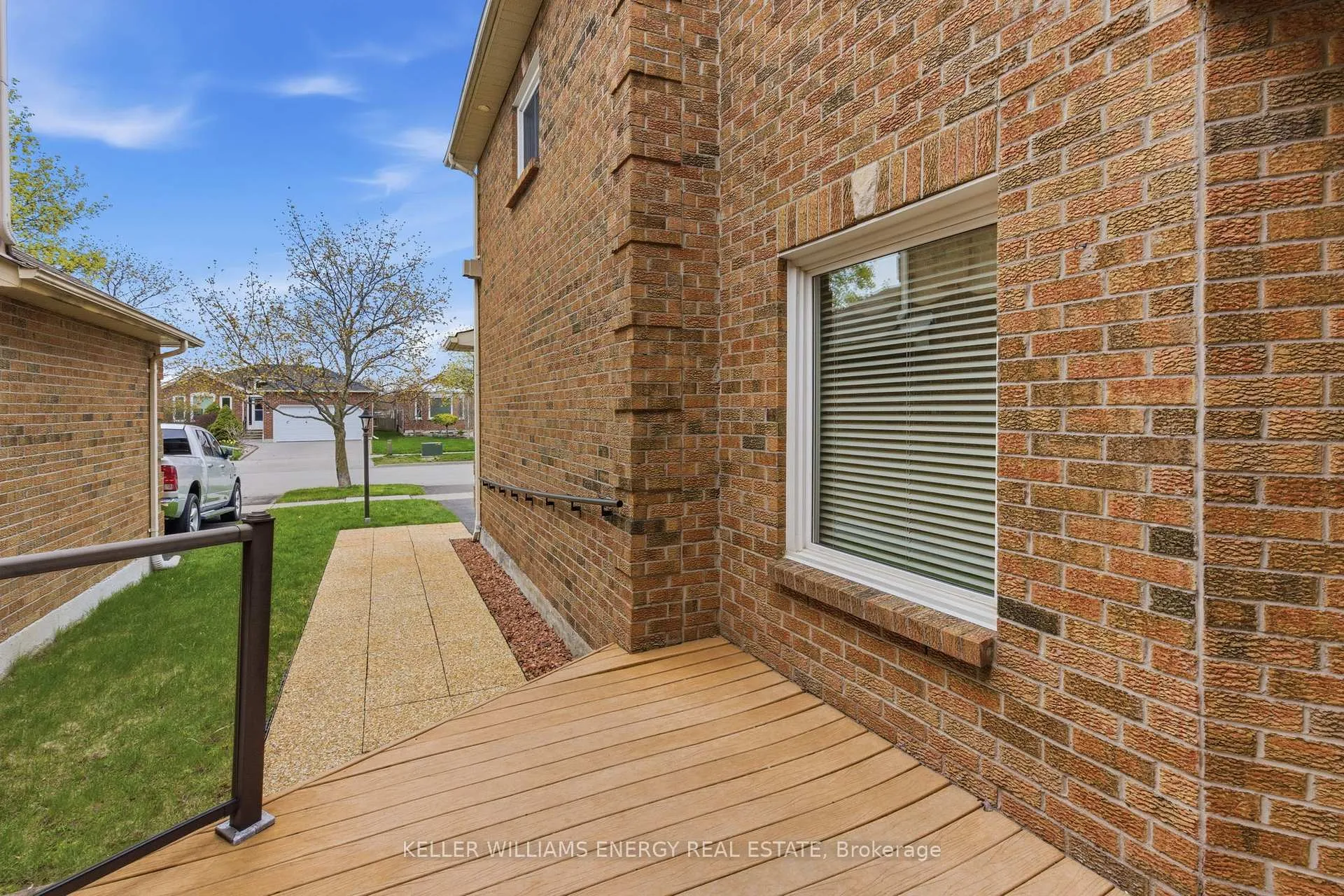 Photo 33 of 733 Aspen Road, Pickering, Amberlea — HOMEH